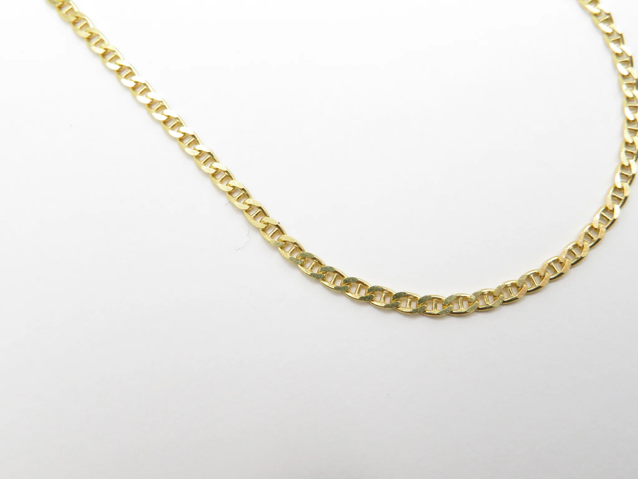 10k Yellow Gold Flat Anchor - Image 3