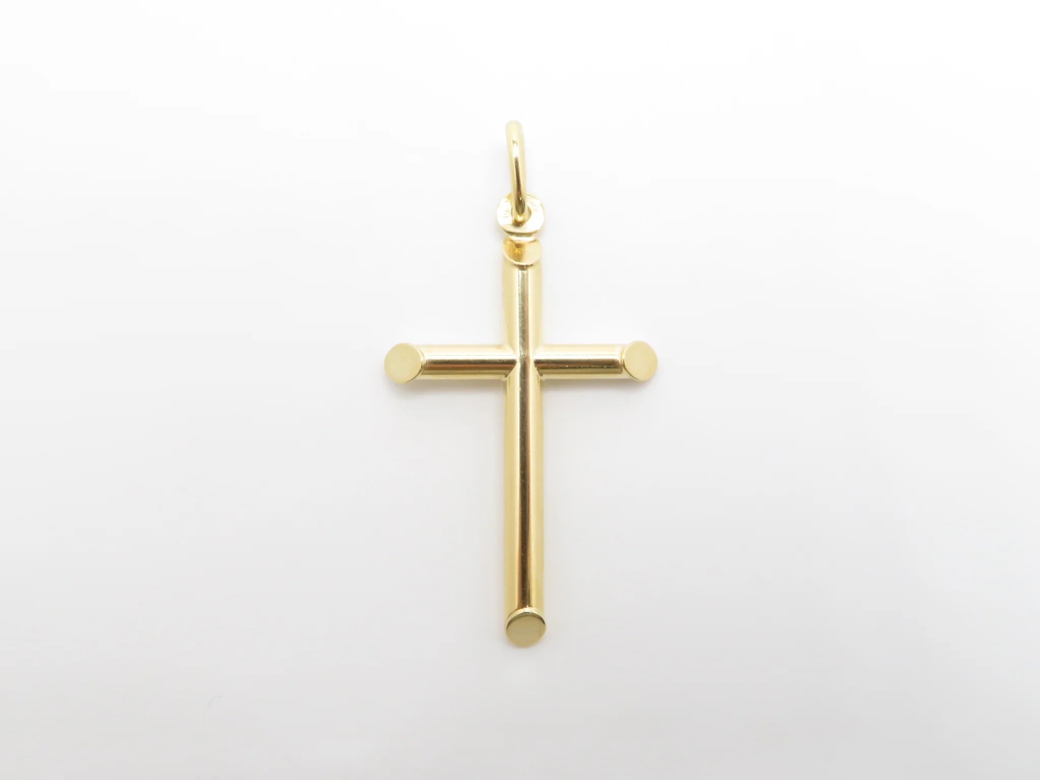 10k Bevelled Cross Pendant - Image 3
