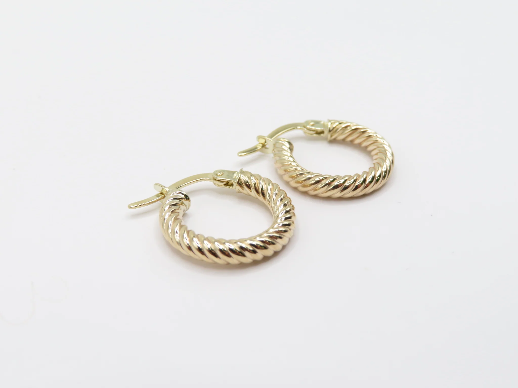 10k Yellow Gold Cable Hoops - Image 7