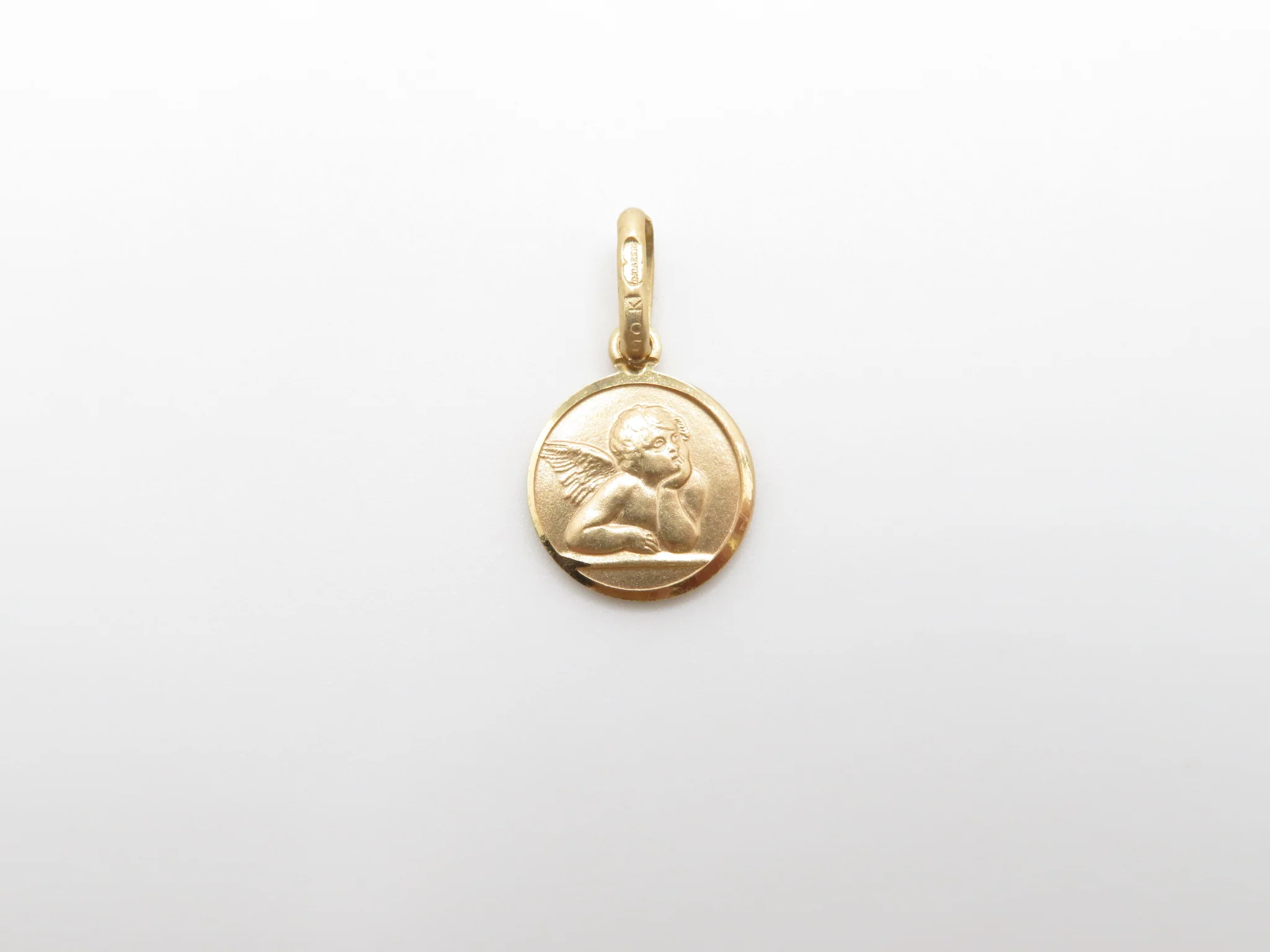 10k Yellow Gold Cherub Pendant - Image 3