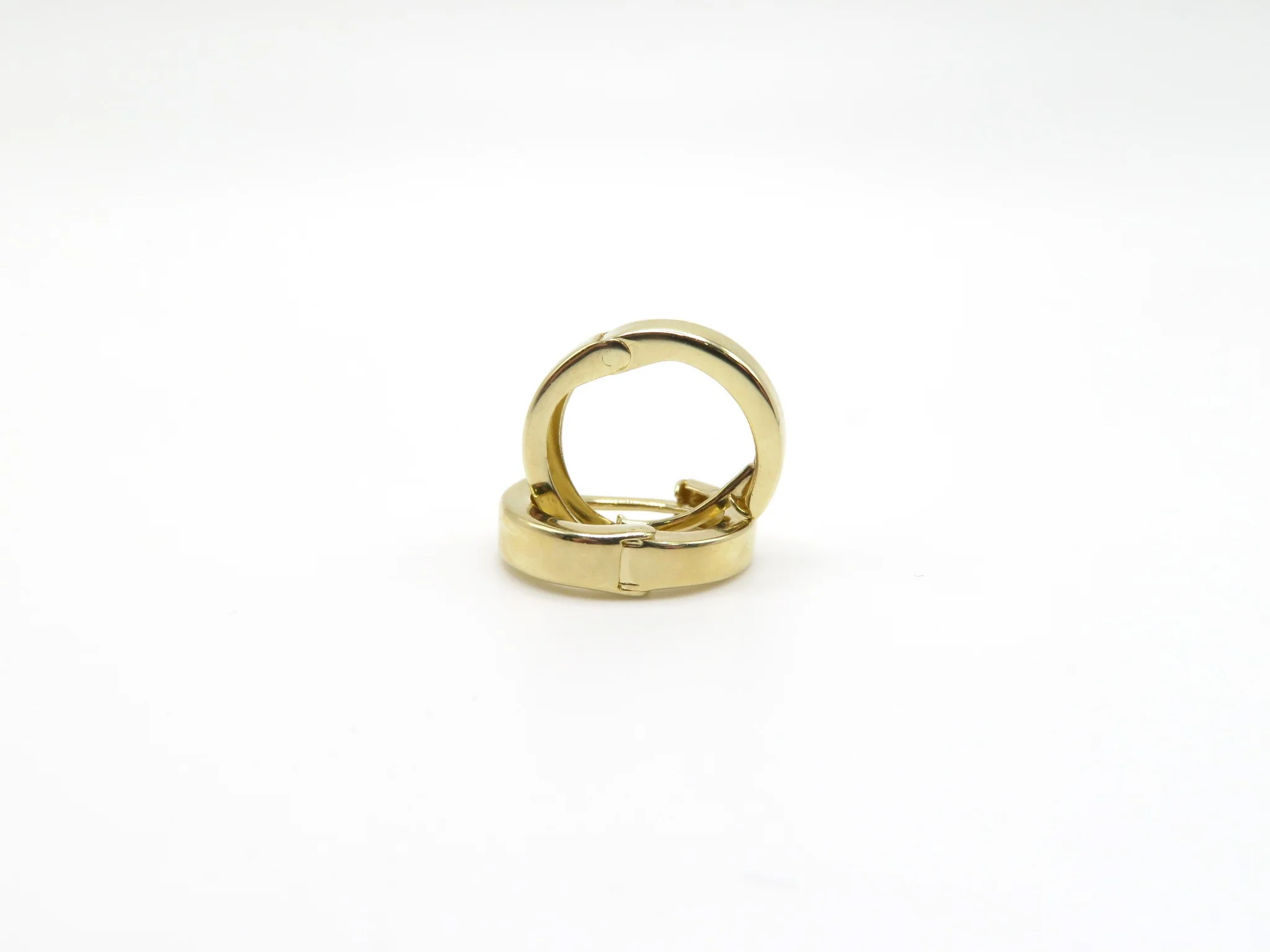 10k Yellow Gold Cigar Huggies
