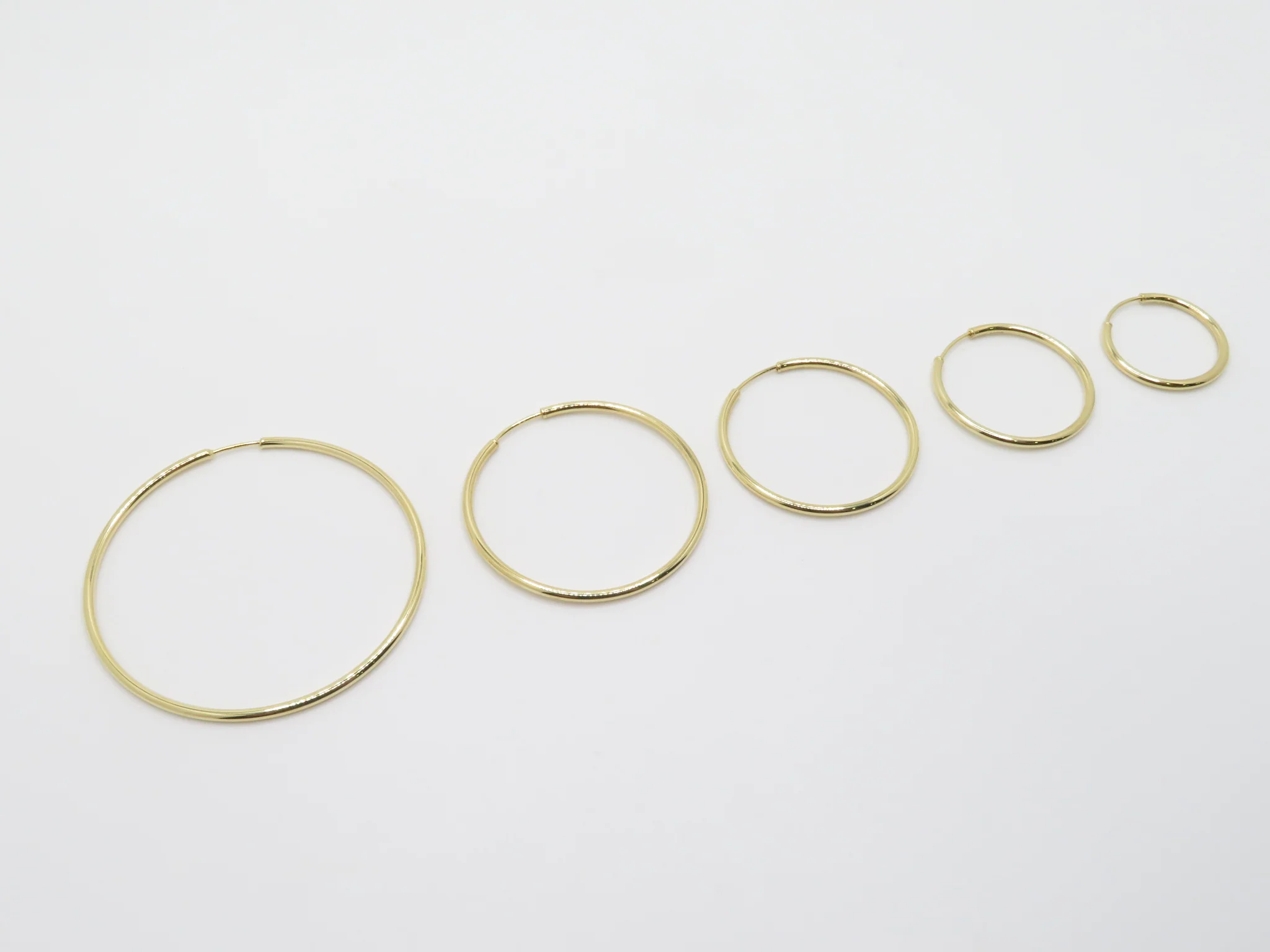 10k Yellow Gold Classic Light Sleeper - Image 10
