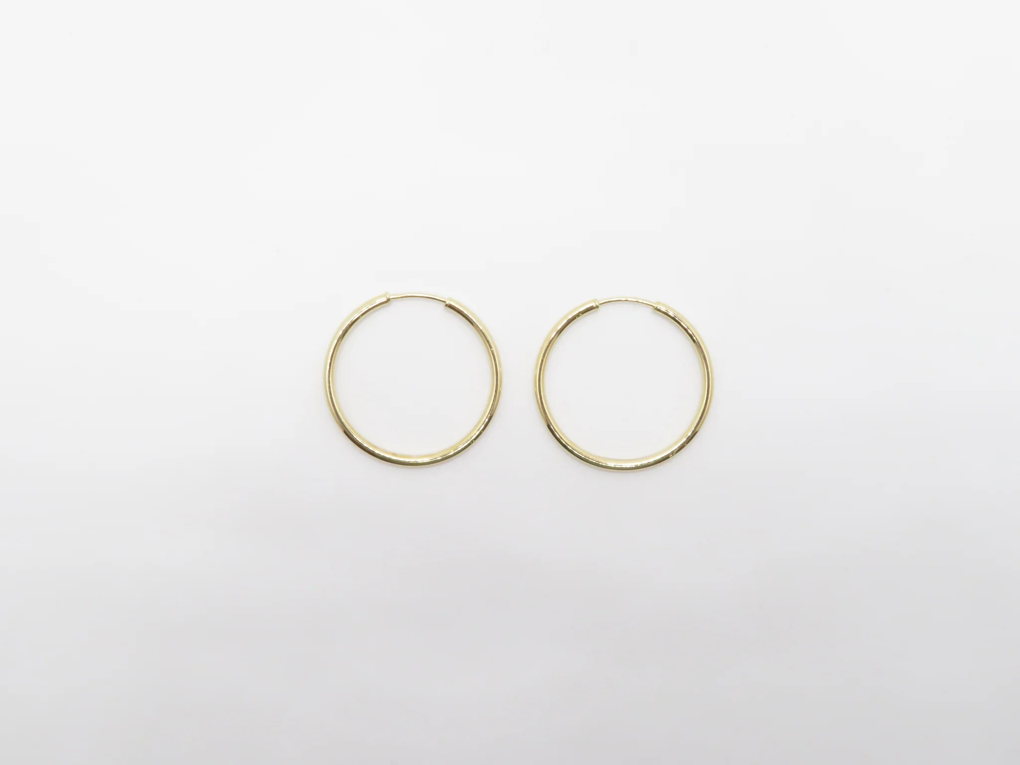 10k Yellow Gold Classic Light Sleeper - Image 12