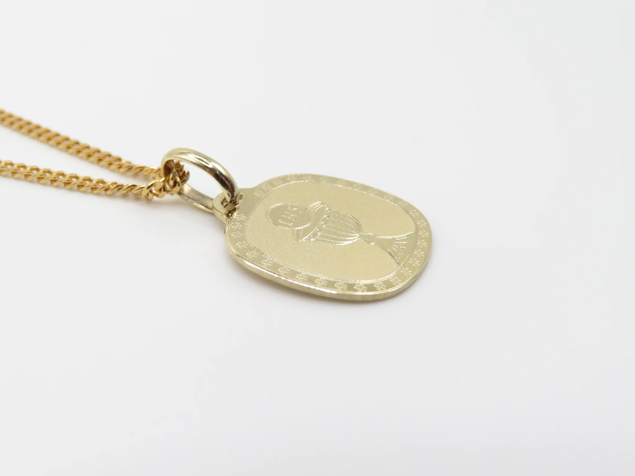 10k Yellow Gold Communion Medallion - Image 3