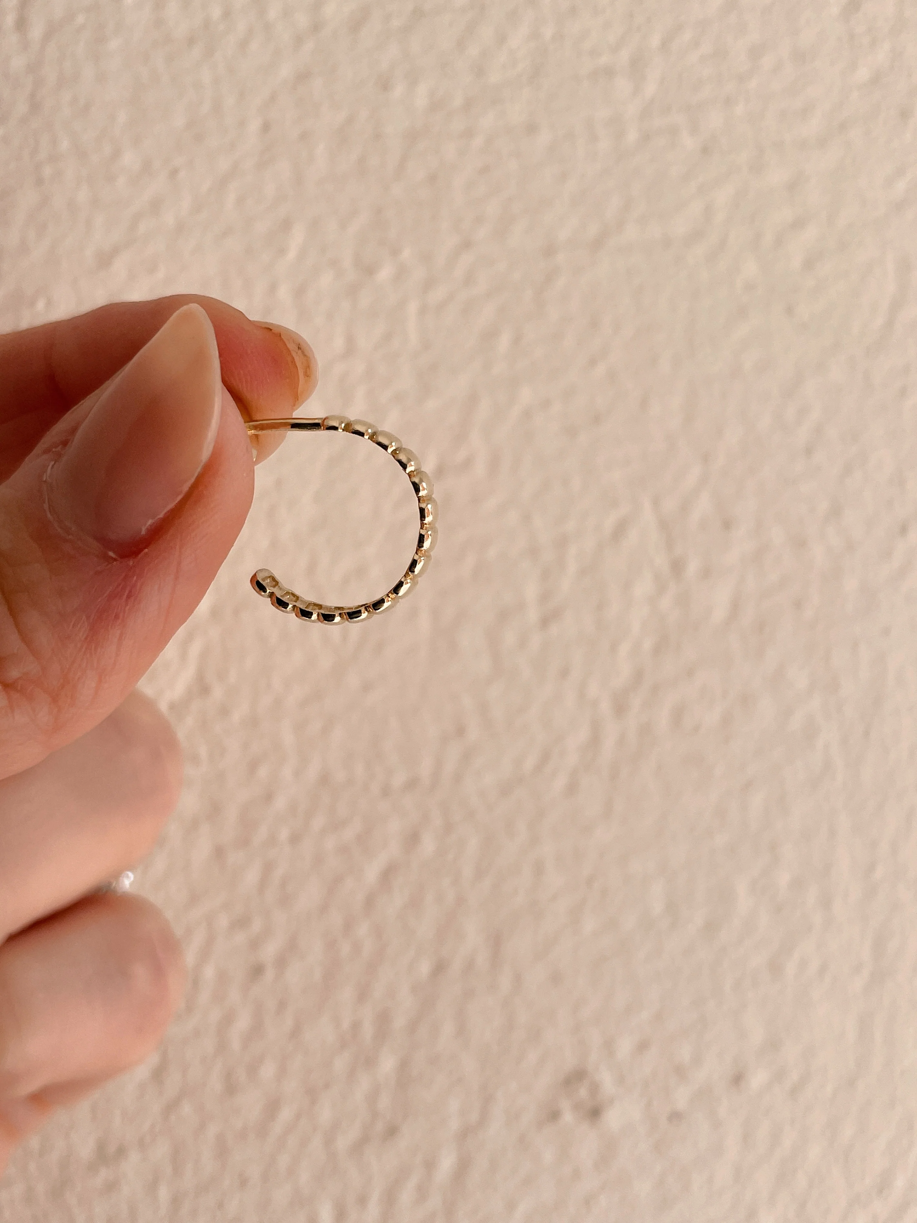 10k Yellow Gold Corrugated Huggies - Image 10