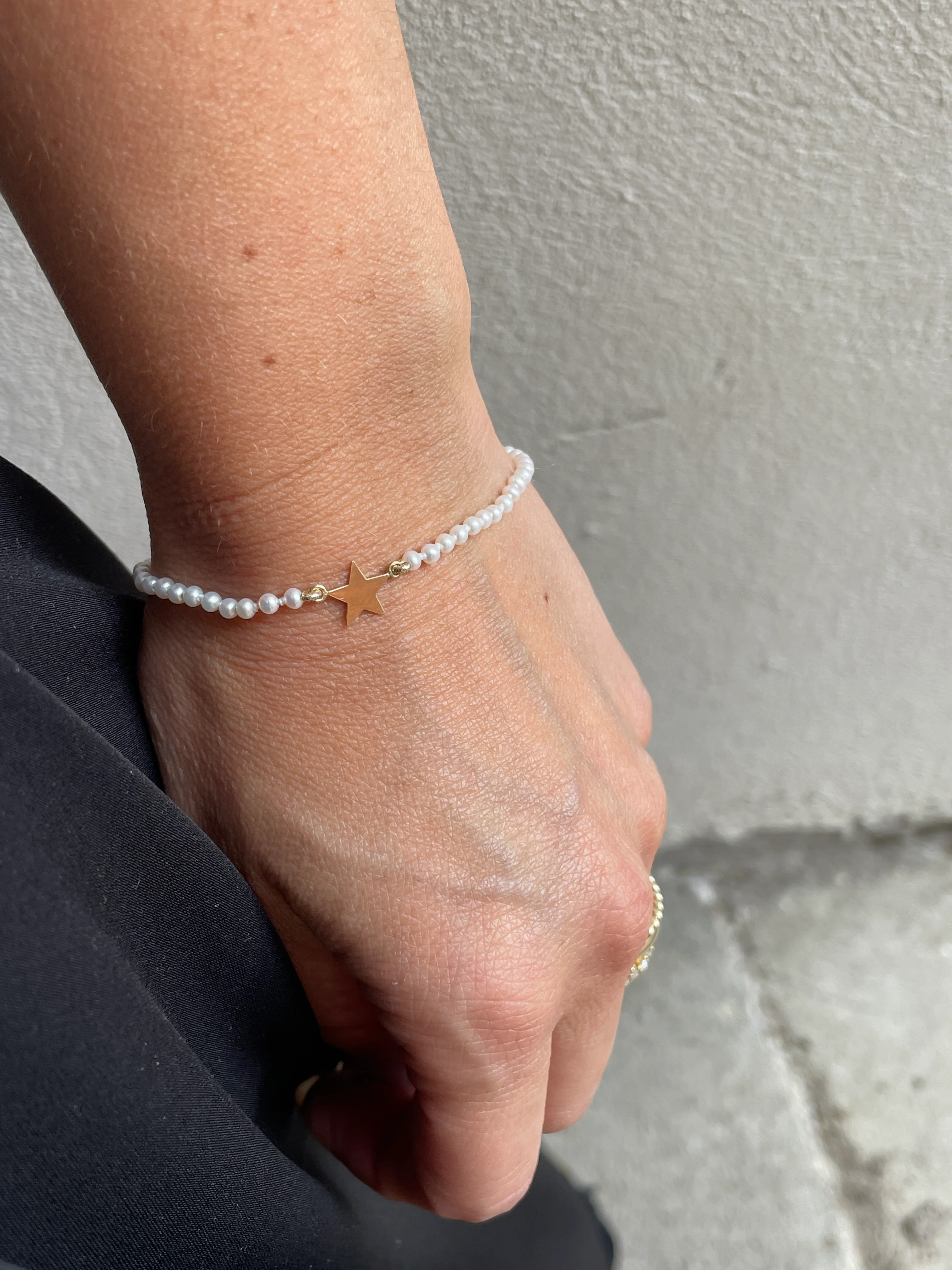 10k Yellow Gold Cultured Pearl Star Bracelet - Image 7