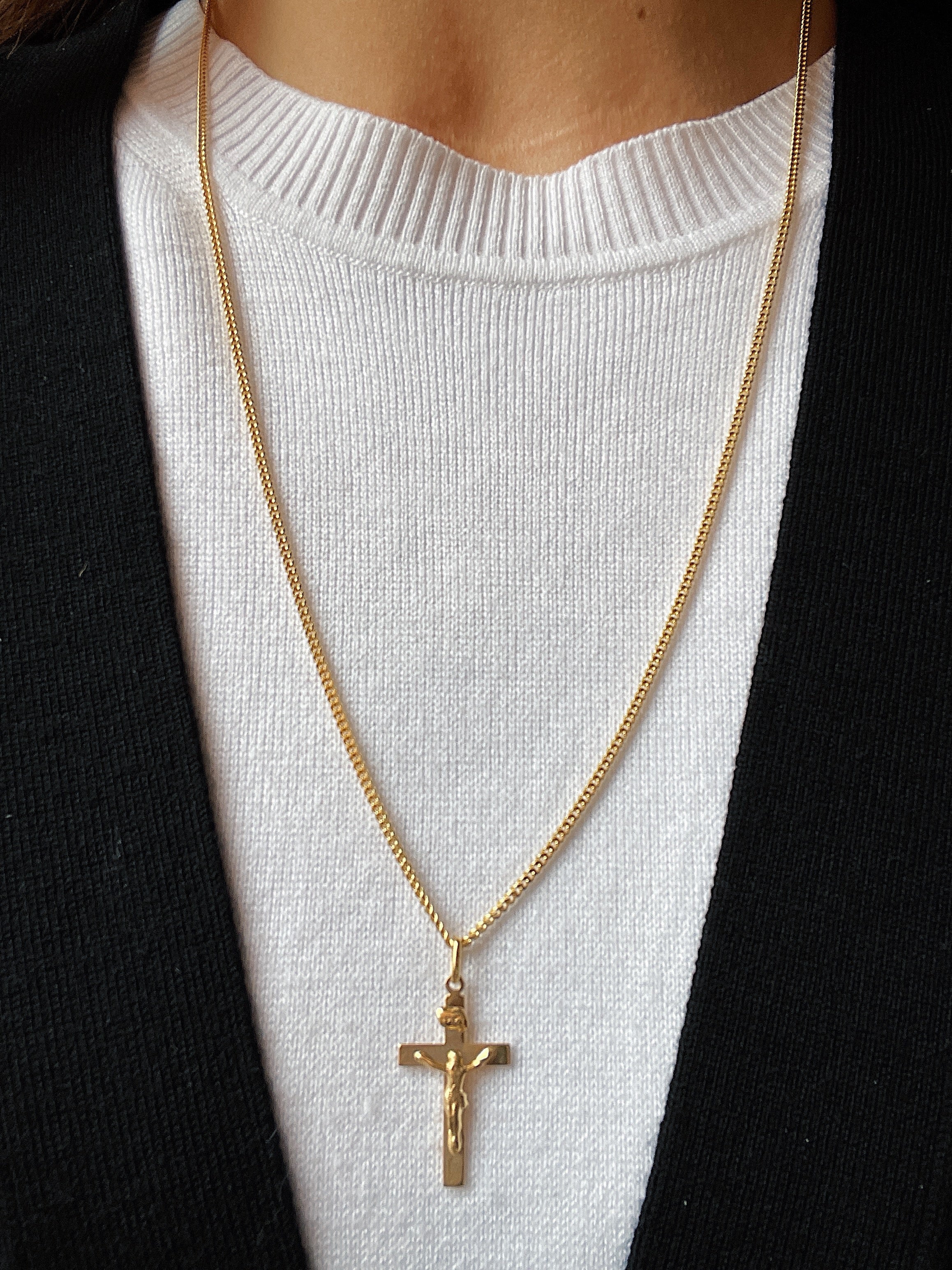 10k Yellow Gold Flat Crucifix Pendant - Image 8