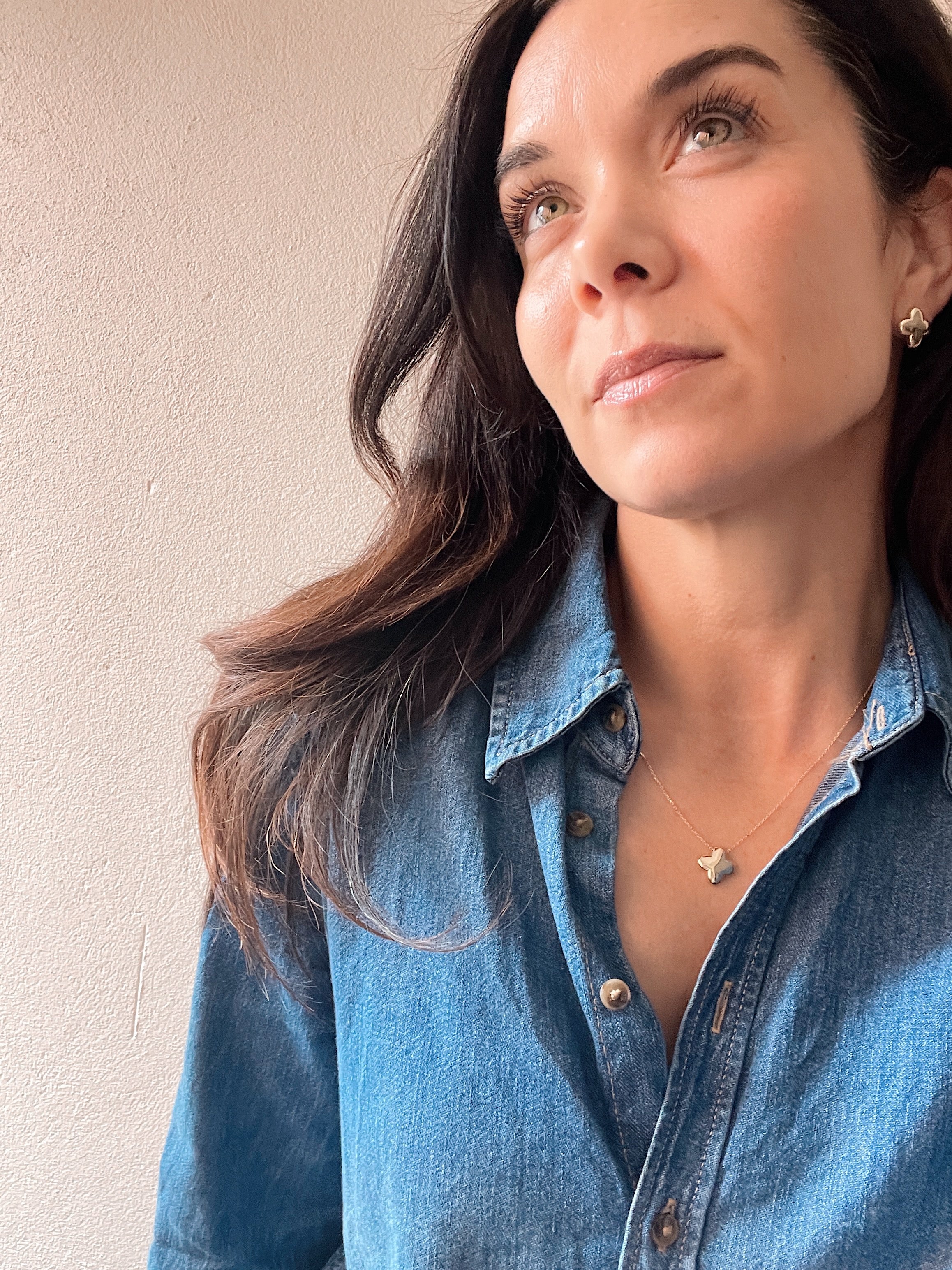 10k Yellow Gold Four Petal Necklace - Image 2