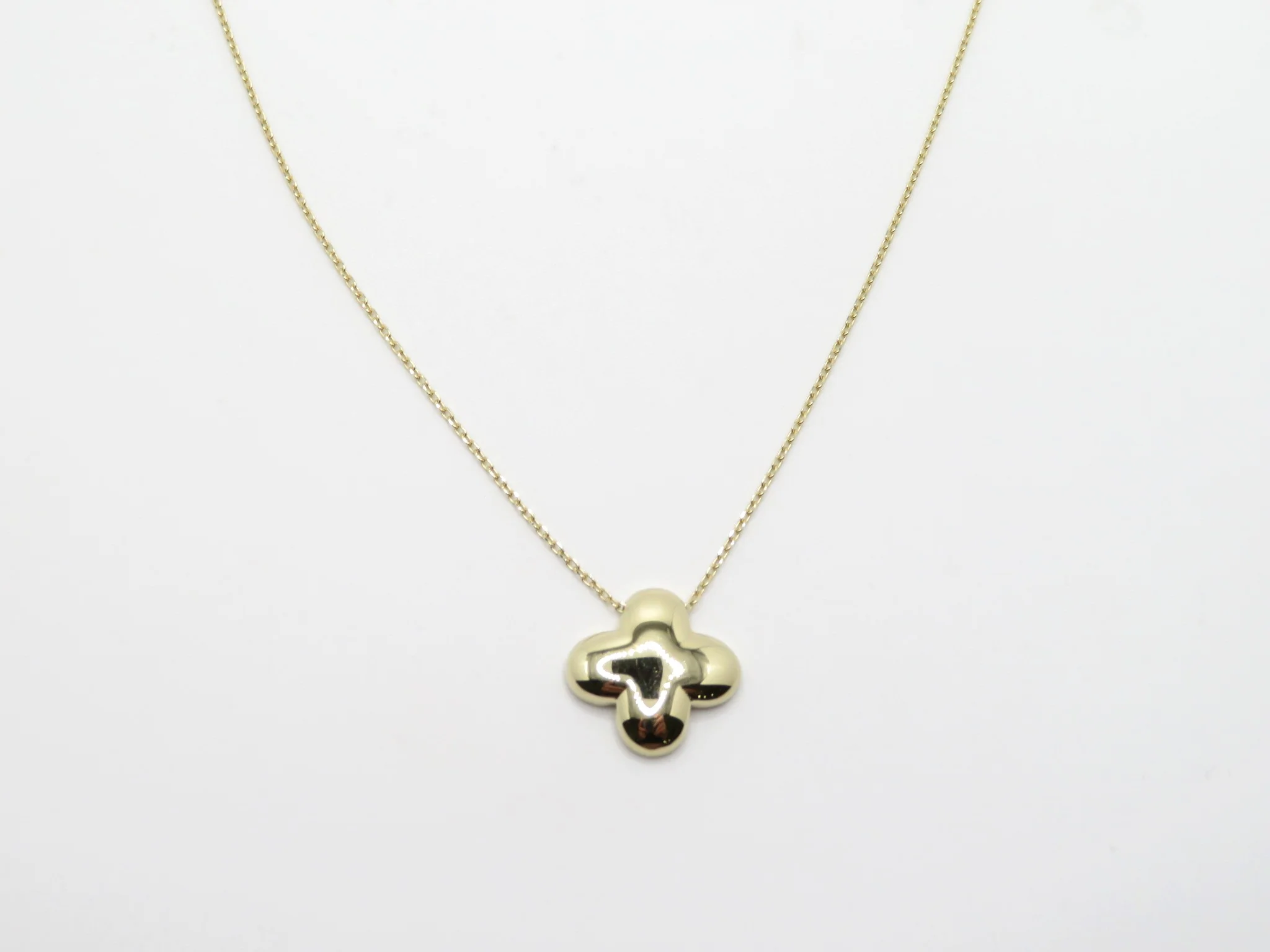 10k Yellow Gold Four Petal Necklace - Image 3