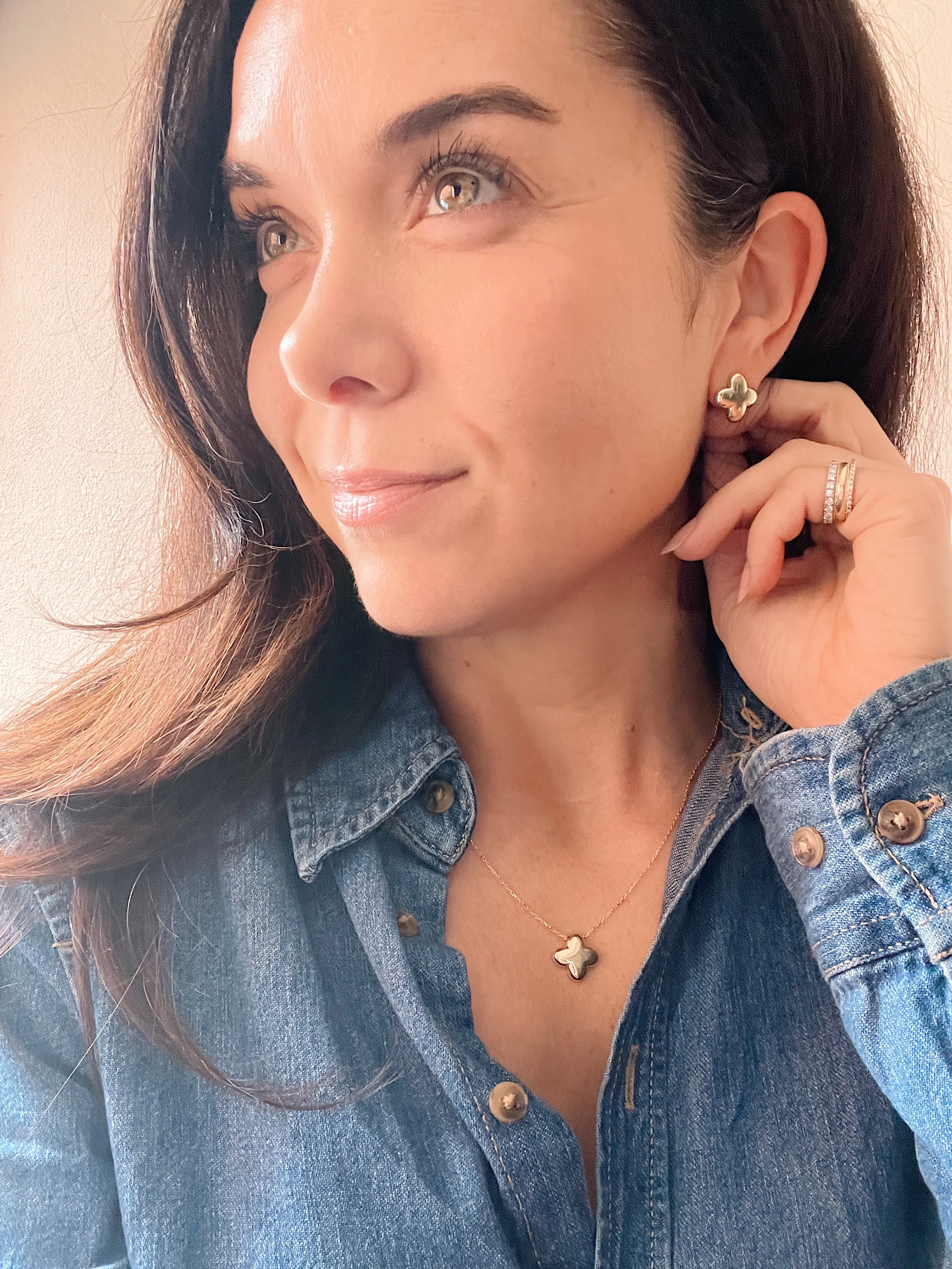 10k Yellow Gold Four Petal Necklace - Image 5