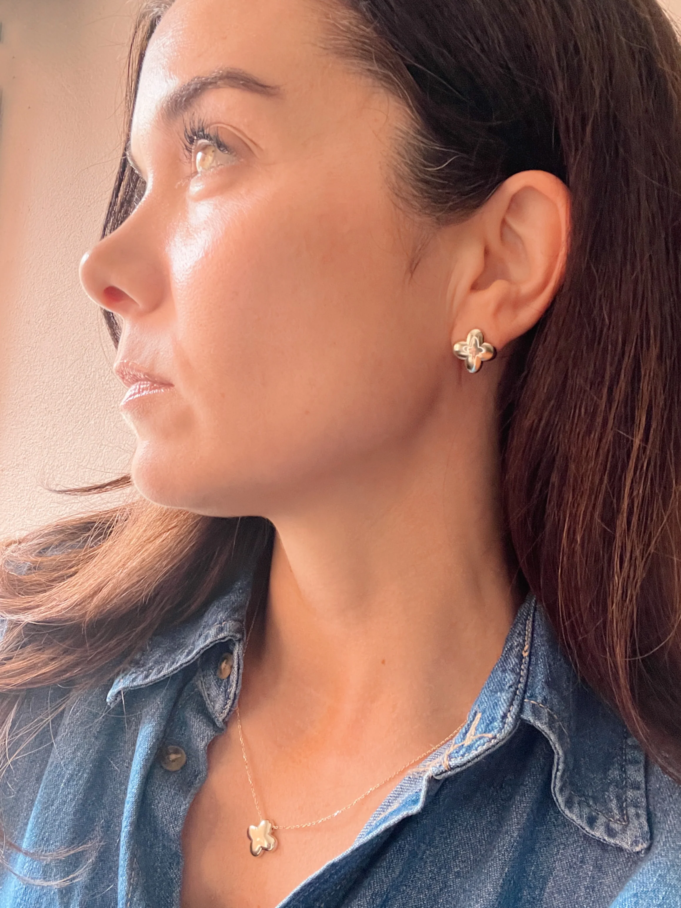 10k Yellow Gold Four Petal Stud Earrings - Image 4