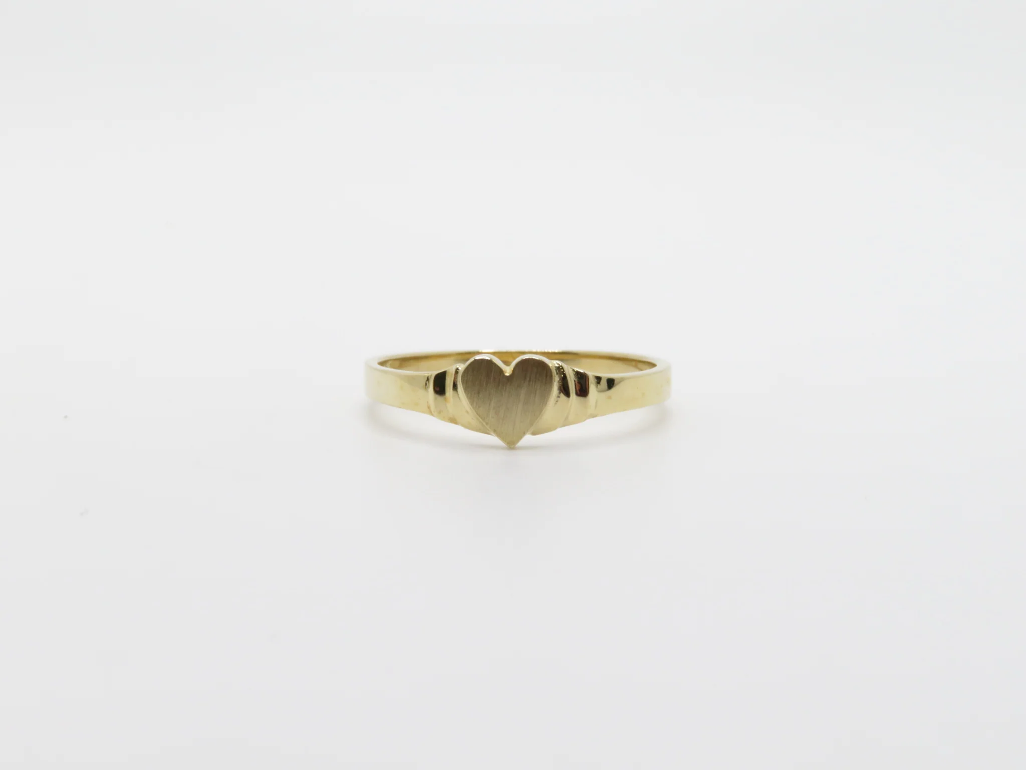 10k Yellow Gold Heart Ring
