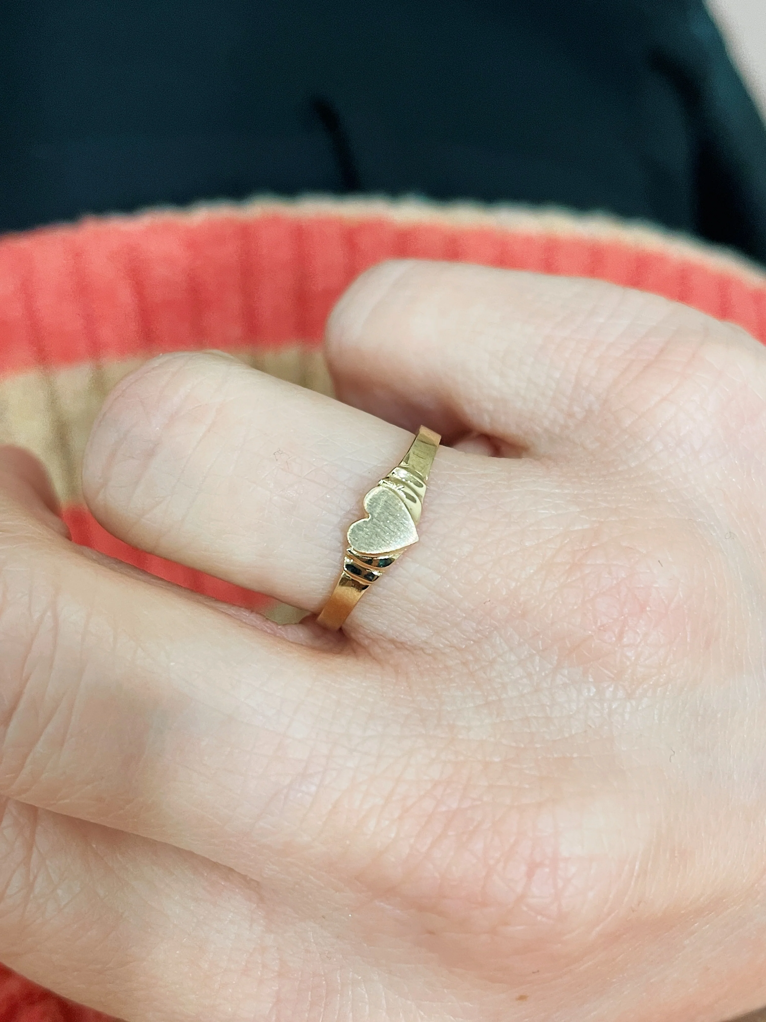 10k Yellow Gold Heart Ring - Image 2
