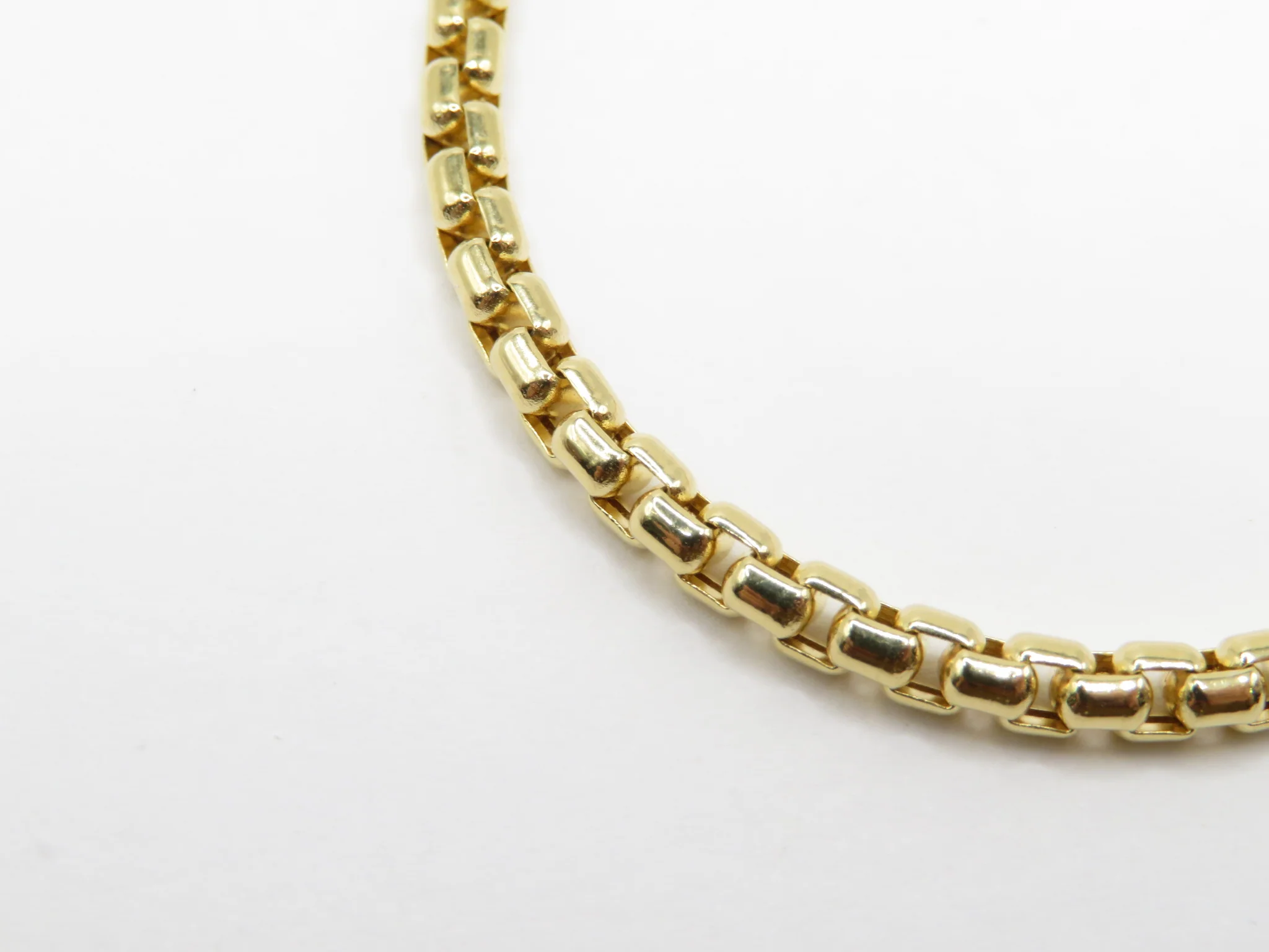 10k Yellow Gold Hollow Box Chain - Image 6