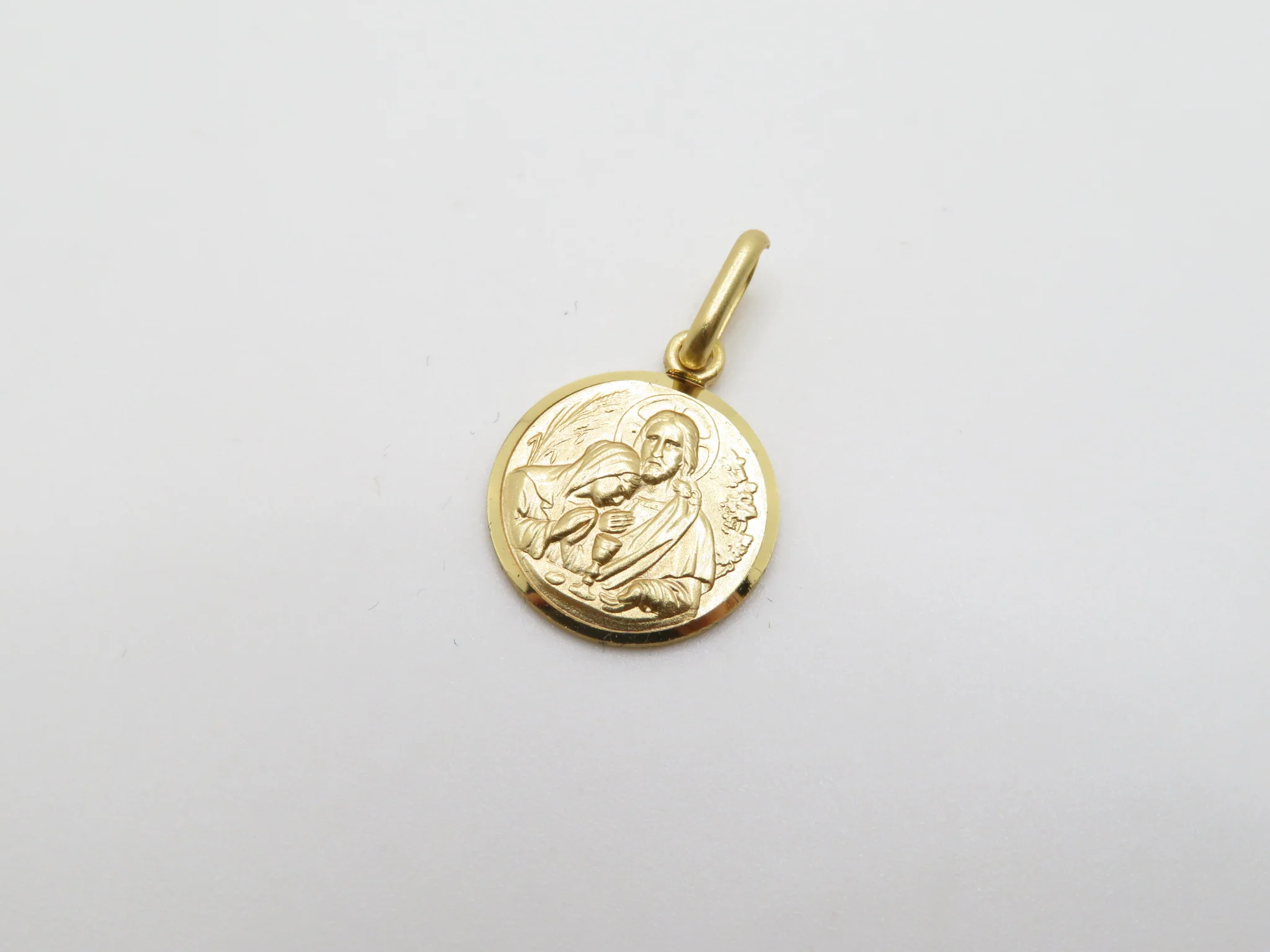 10k Yellow Gold Sacrament Pendant - Image 5