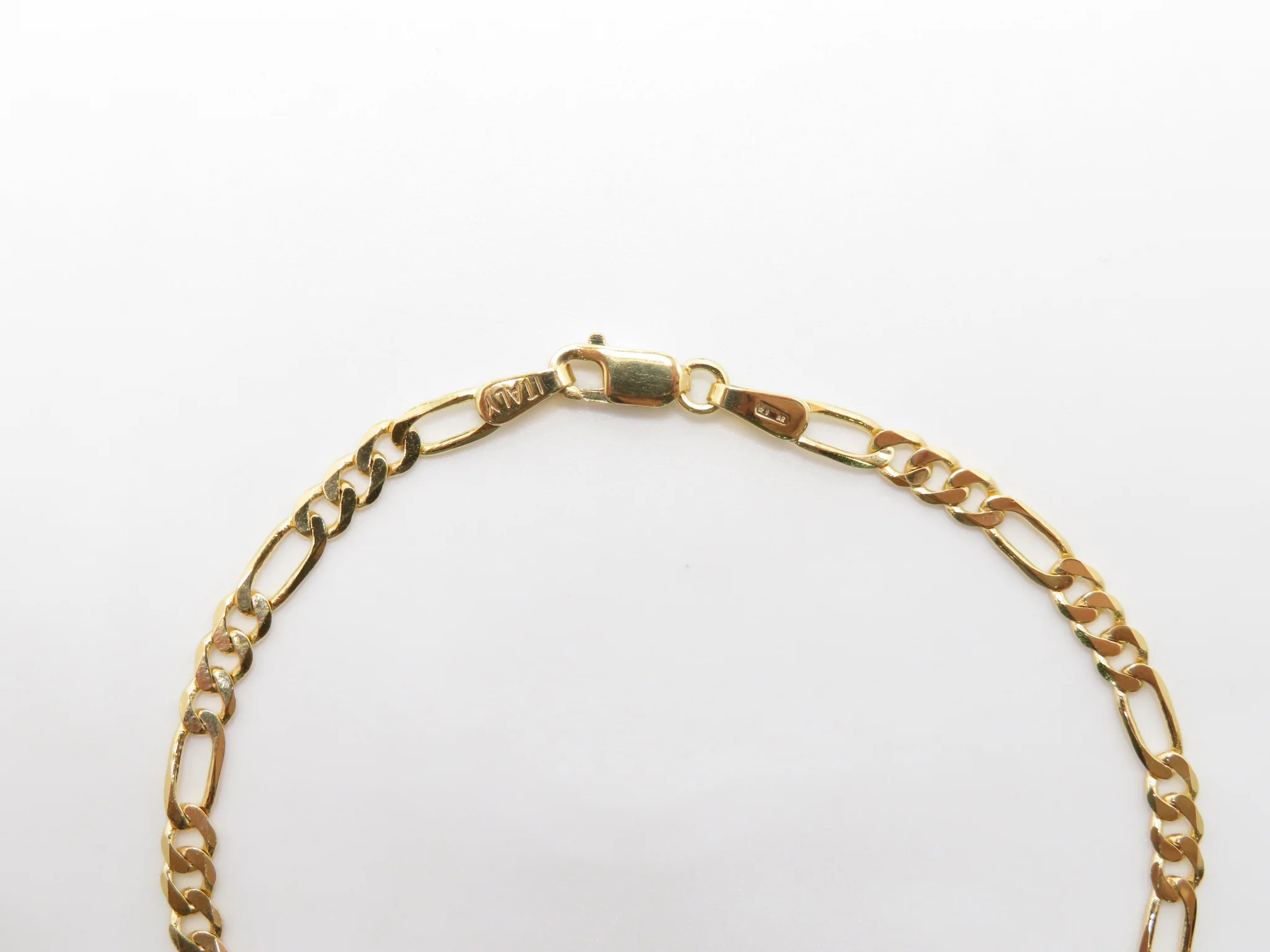 10k Yellow Gold Figaro 7" Bracelet - Image 3