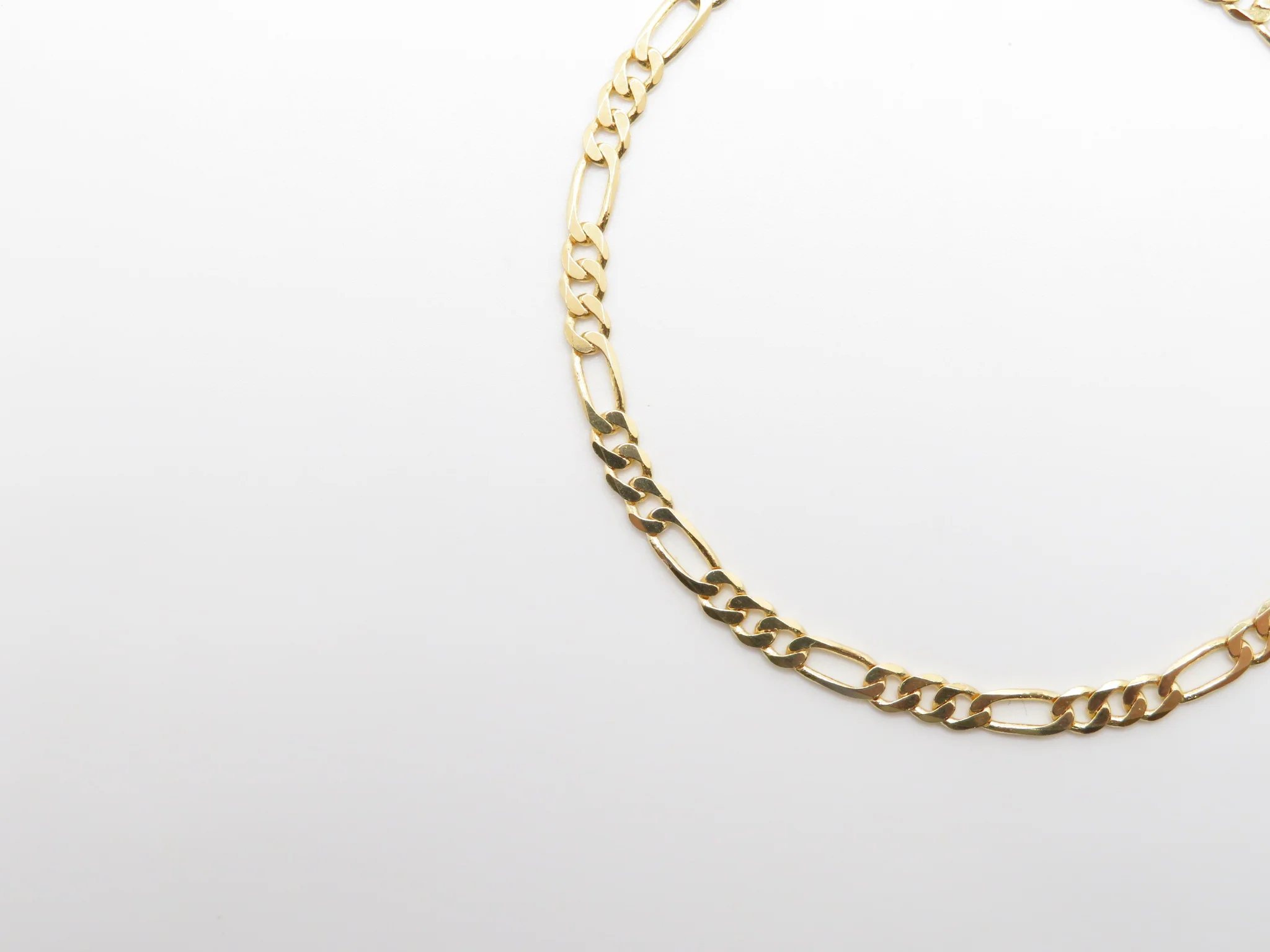 10k Yellow Gold Figaro 7" Bracelet - Image 5