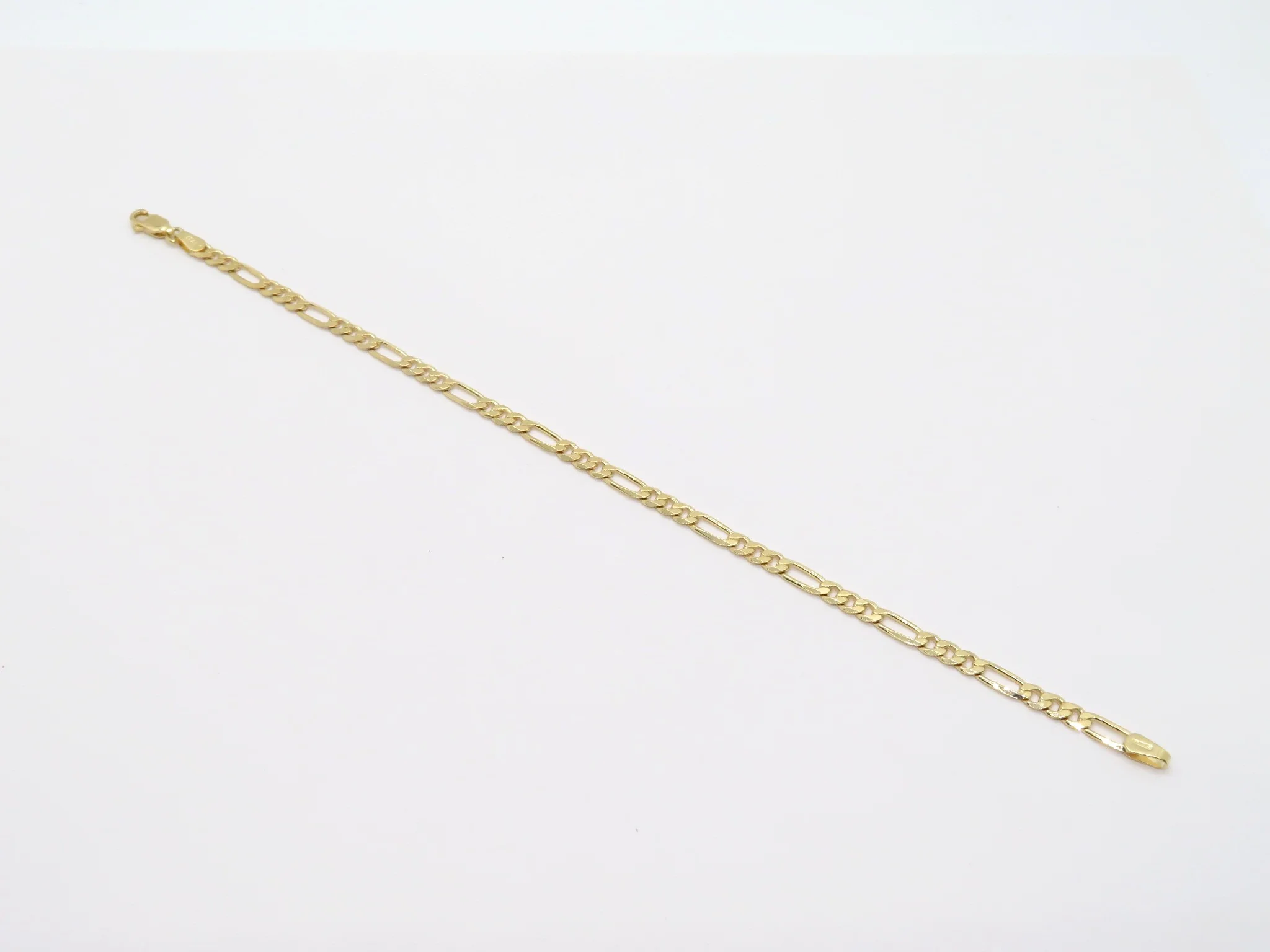 10k Yellow Gold Solid Figaro 8" Bracelet - Image 5