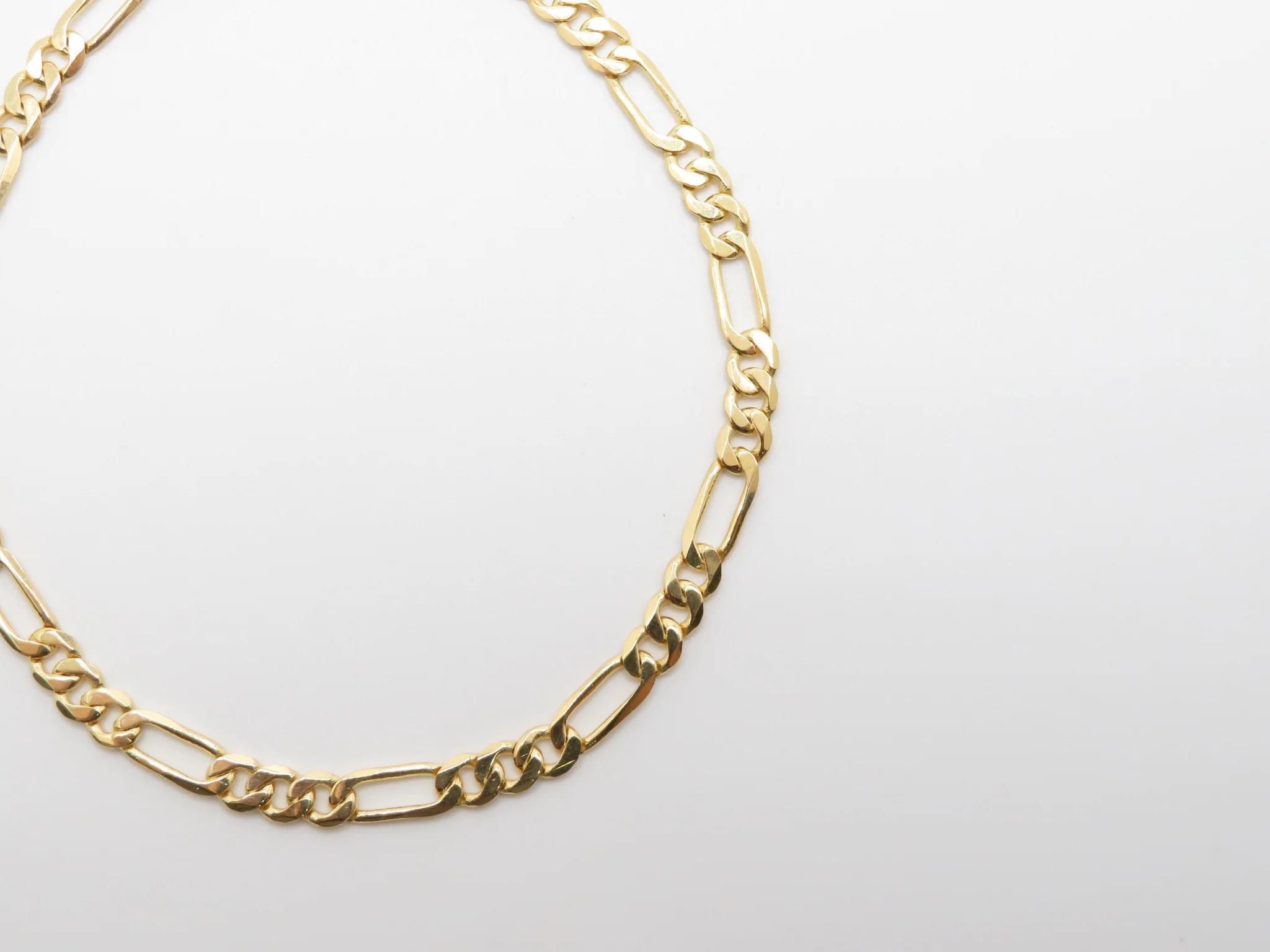 10k Yellow Gold Solid Figaro 8" Bracelet - Image 6