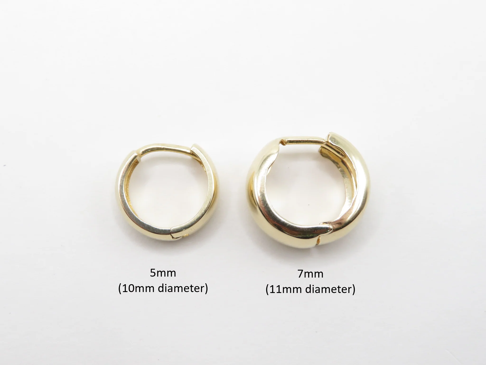 10k Yellow Gold Tiffany Huggies - Image 7