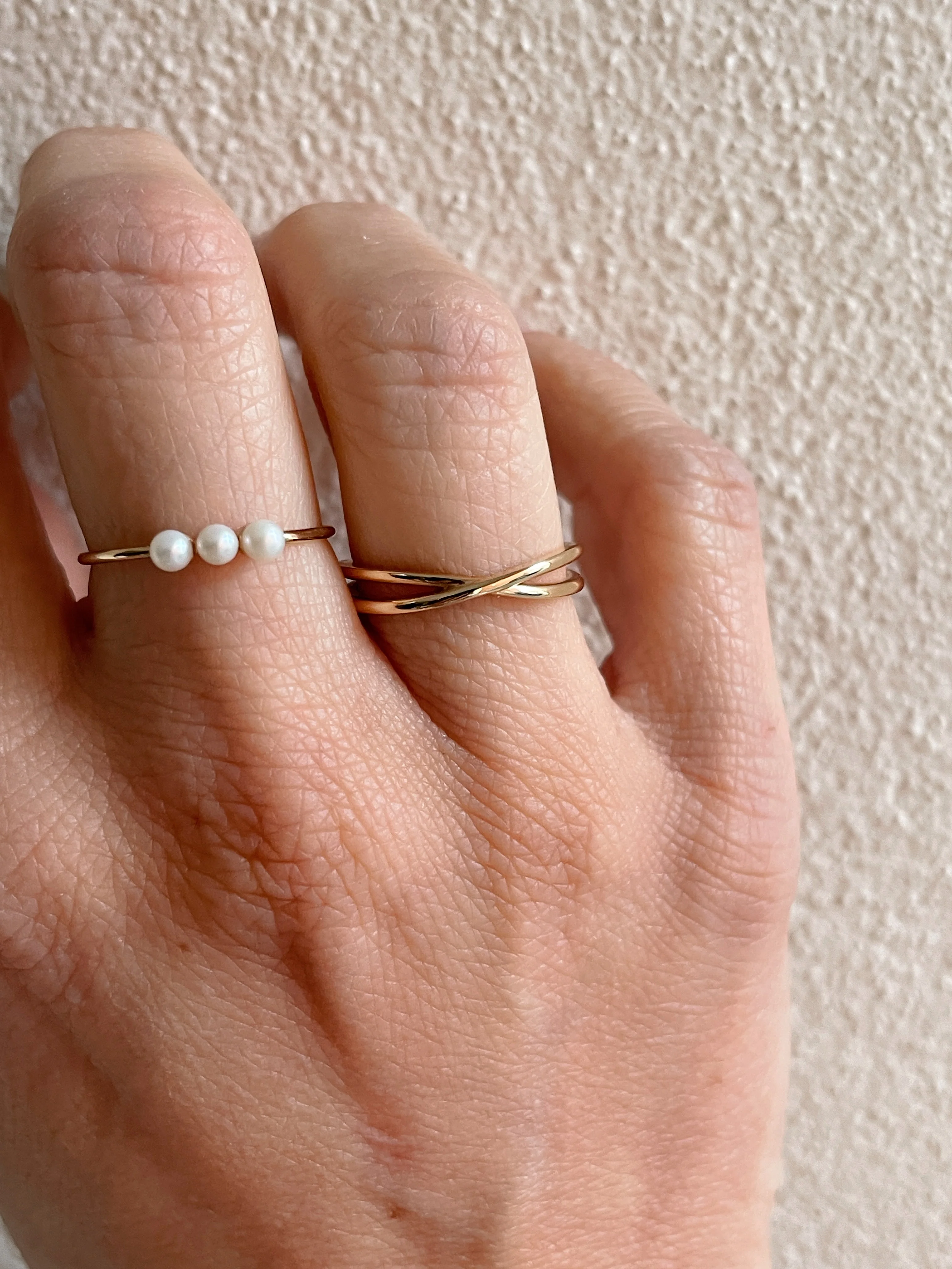 10k Yellow Gold Triple Pearl Ring - Image 4