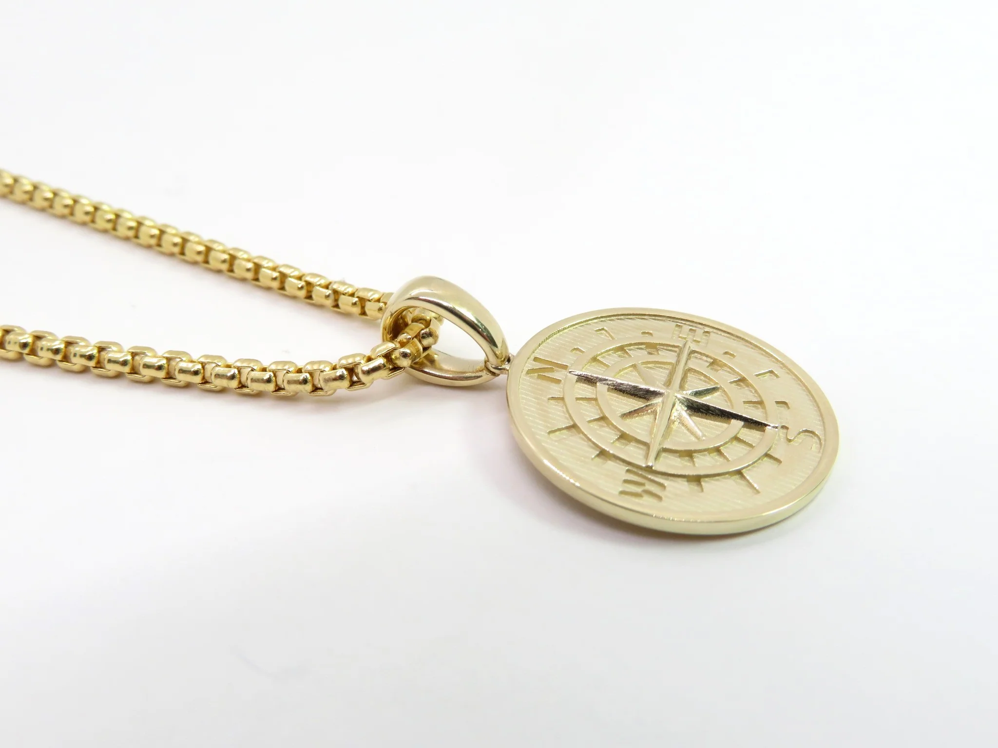 10k Yellow Gold Compass Pendant - Image 4