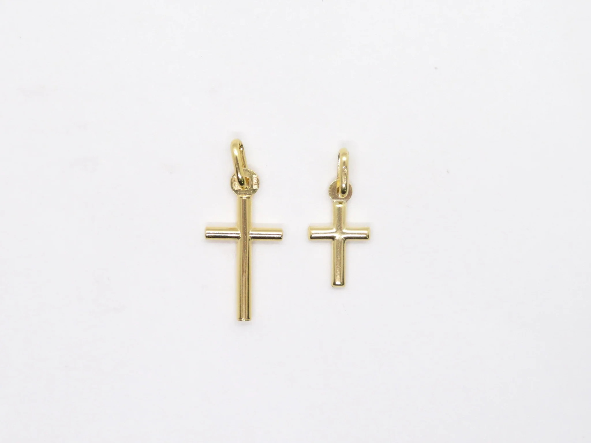 10k Yellow Gold Plain Traditional Cross - Image 3