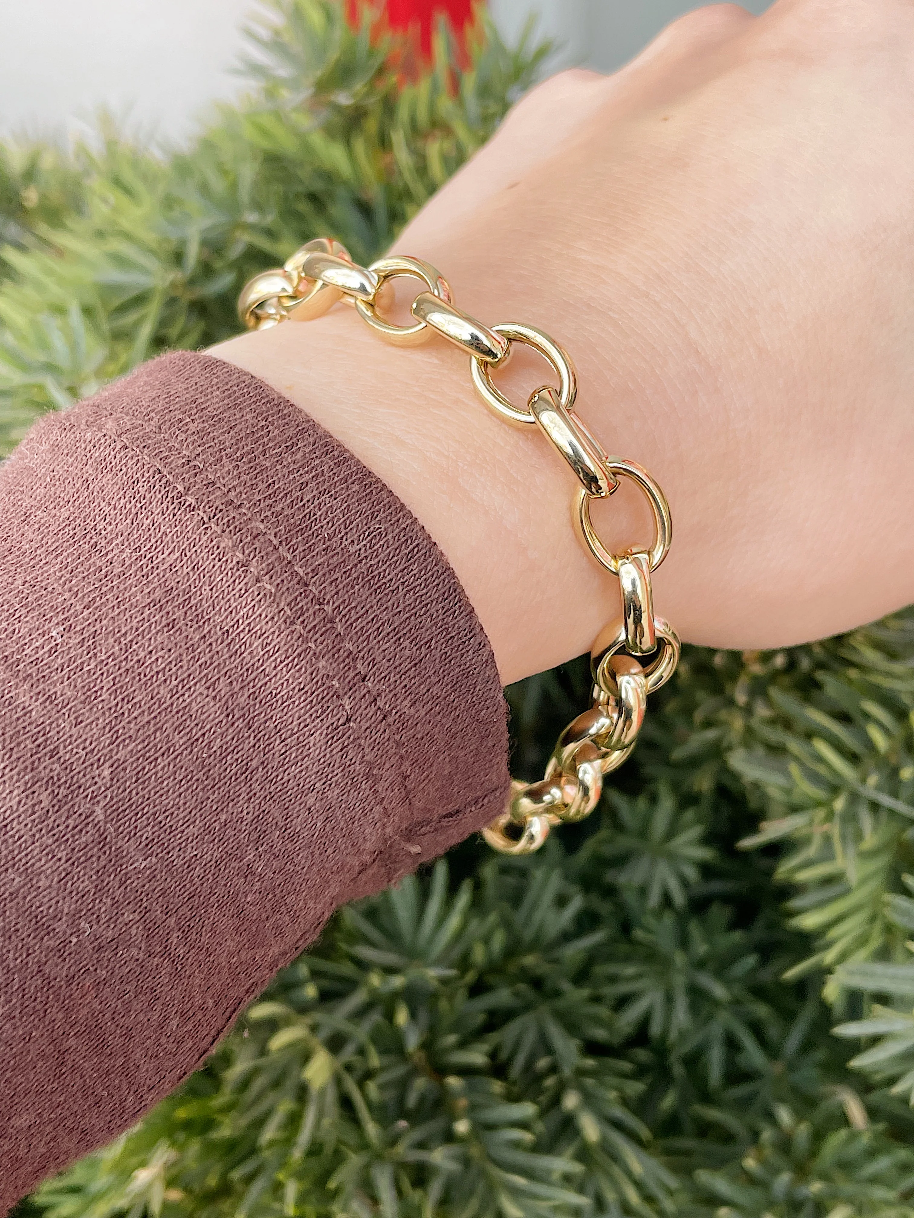 10k Yellow Gold Chunky Oval Link Bracelet - Image 5