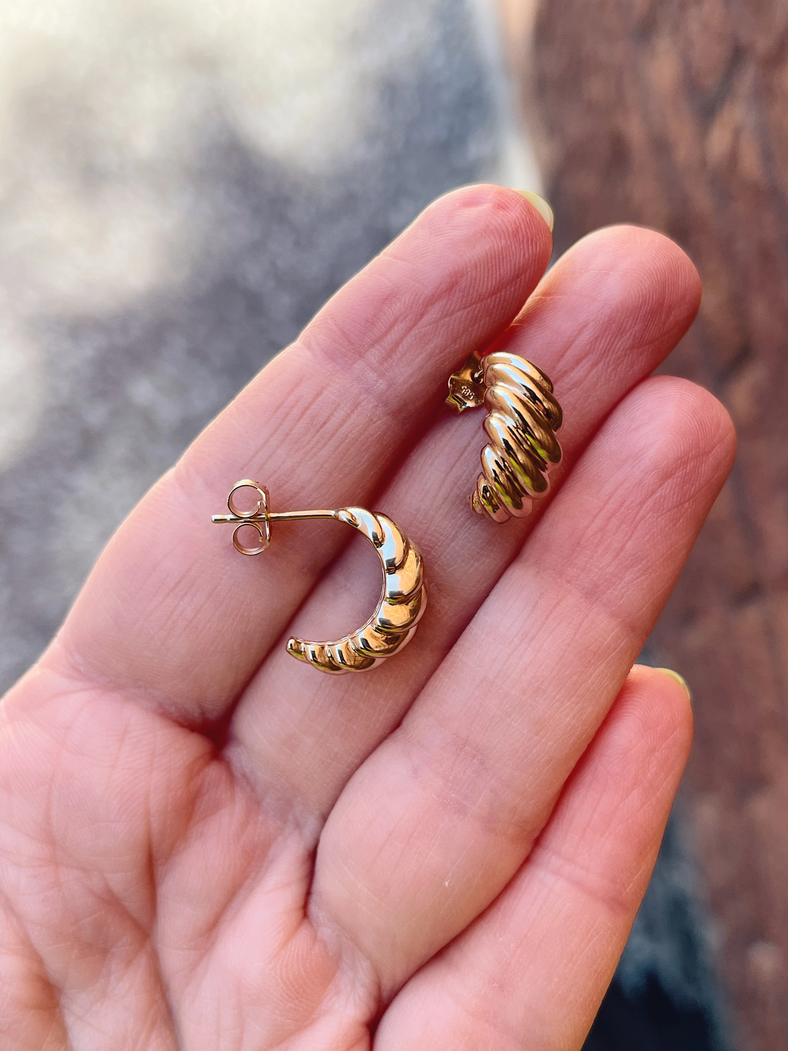 10k Yellow Gold Croissant Earrings - Image 6