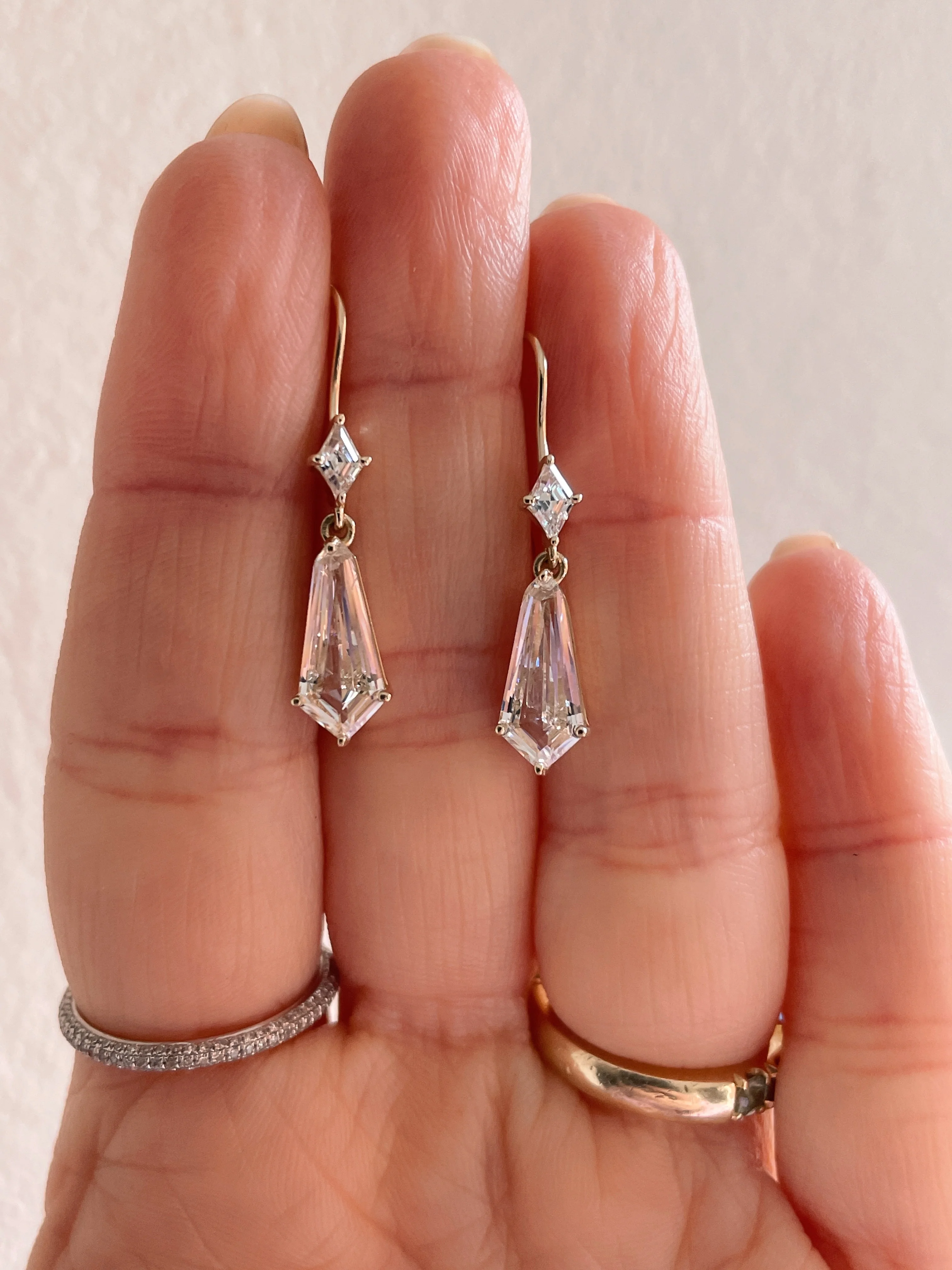 10k Yellow Gold Kite Dangle Earrings