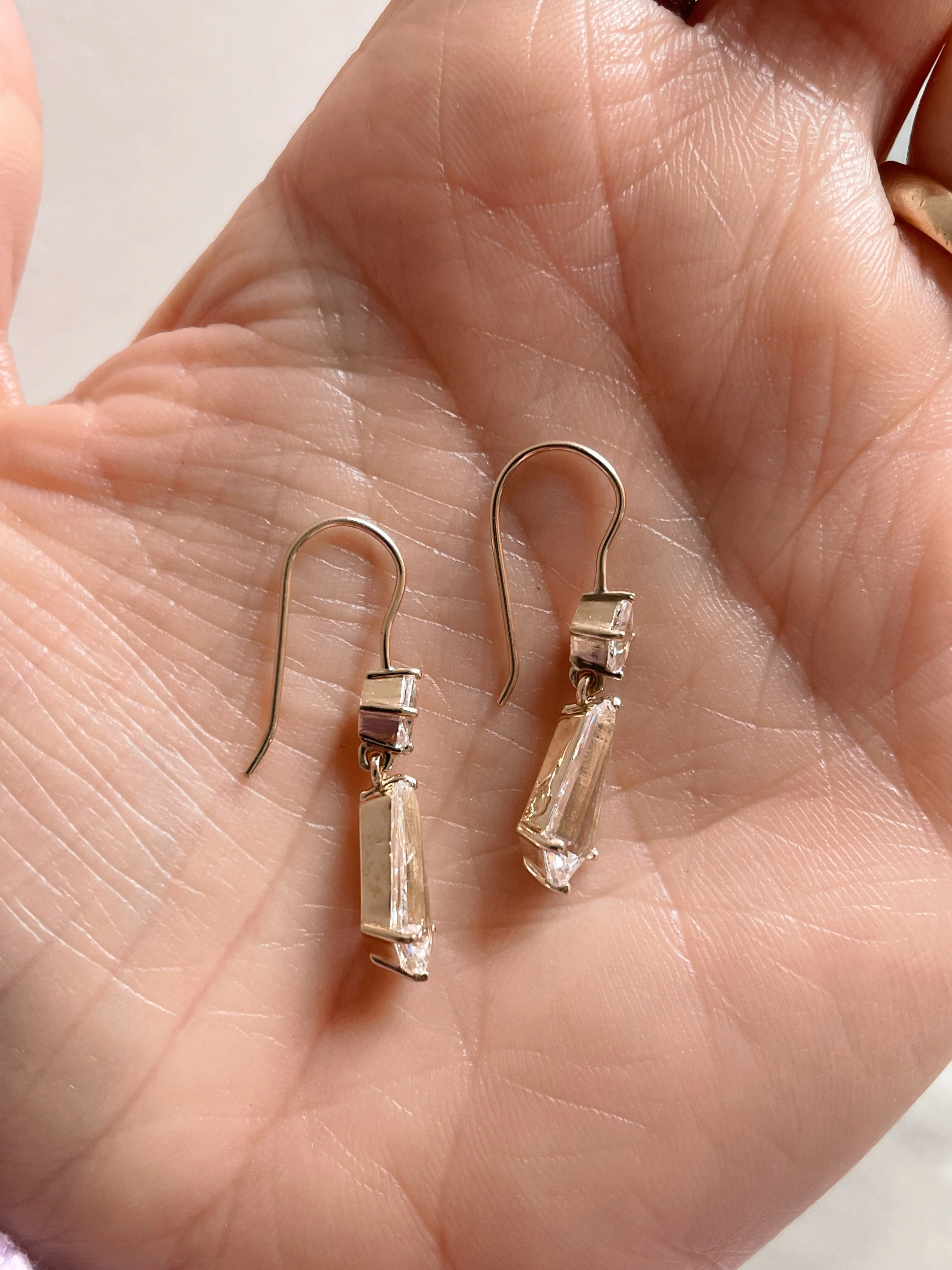 10k Yellow Gold Kite Dangle Earrings - Image 3