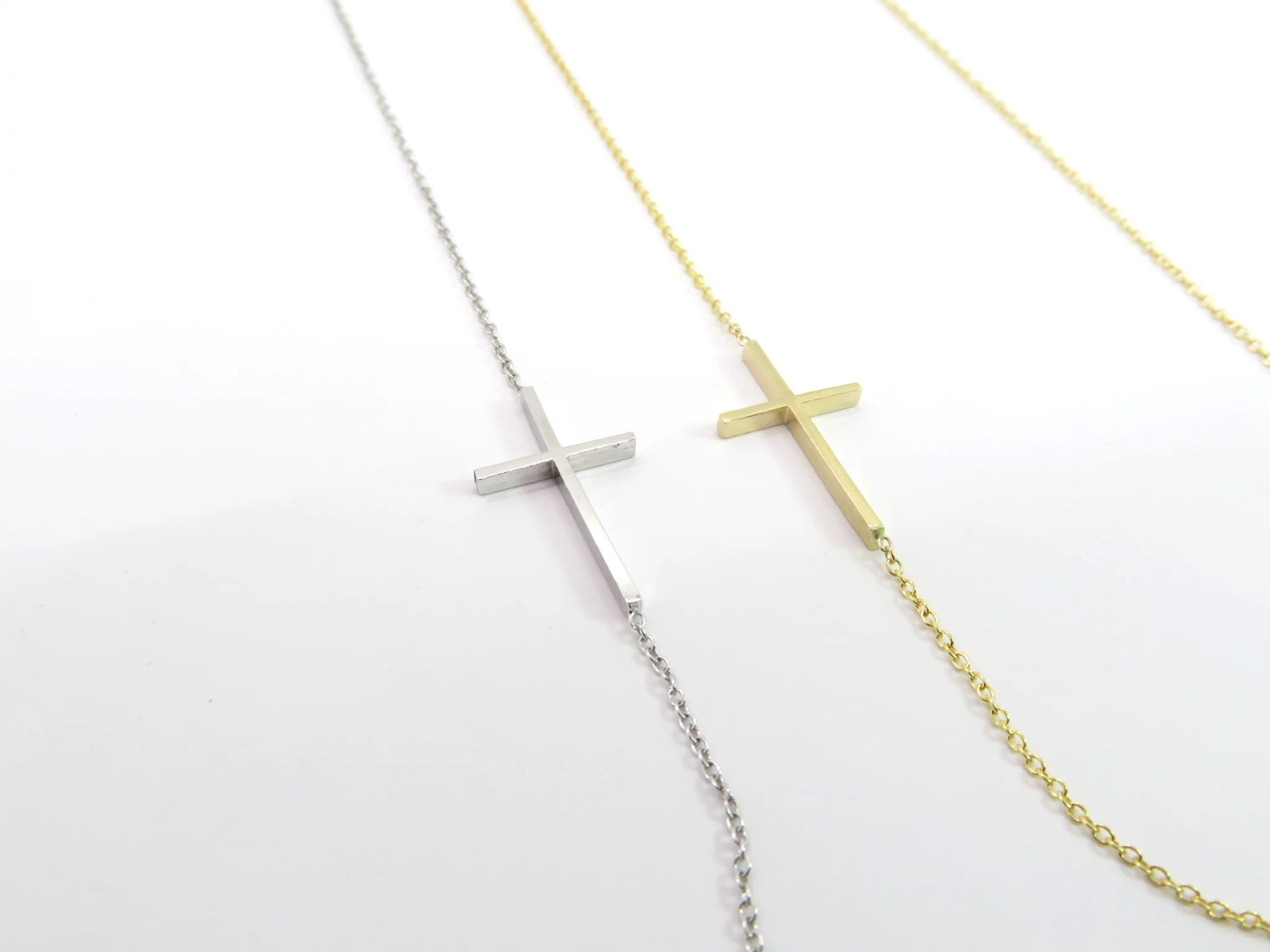 10k Sideways Cross Necklace - Image 3