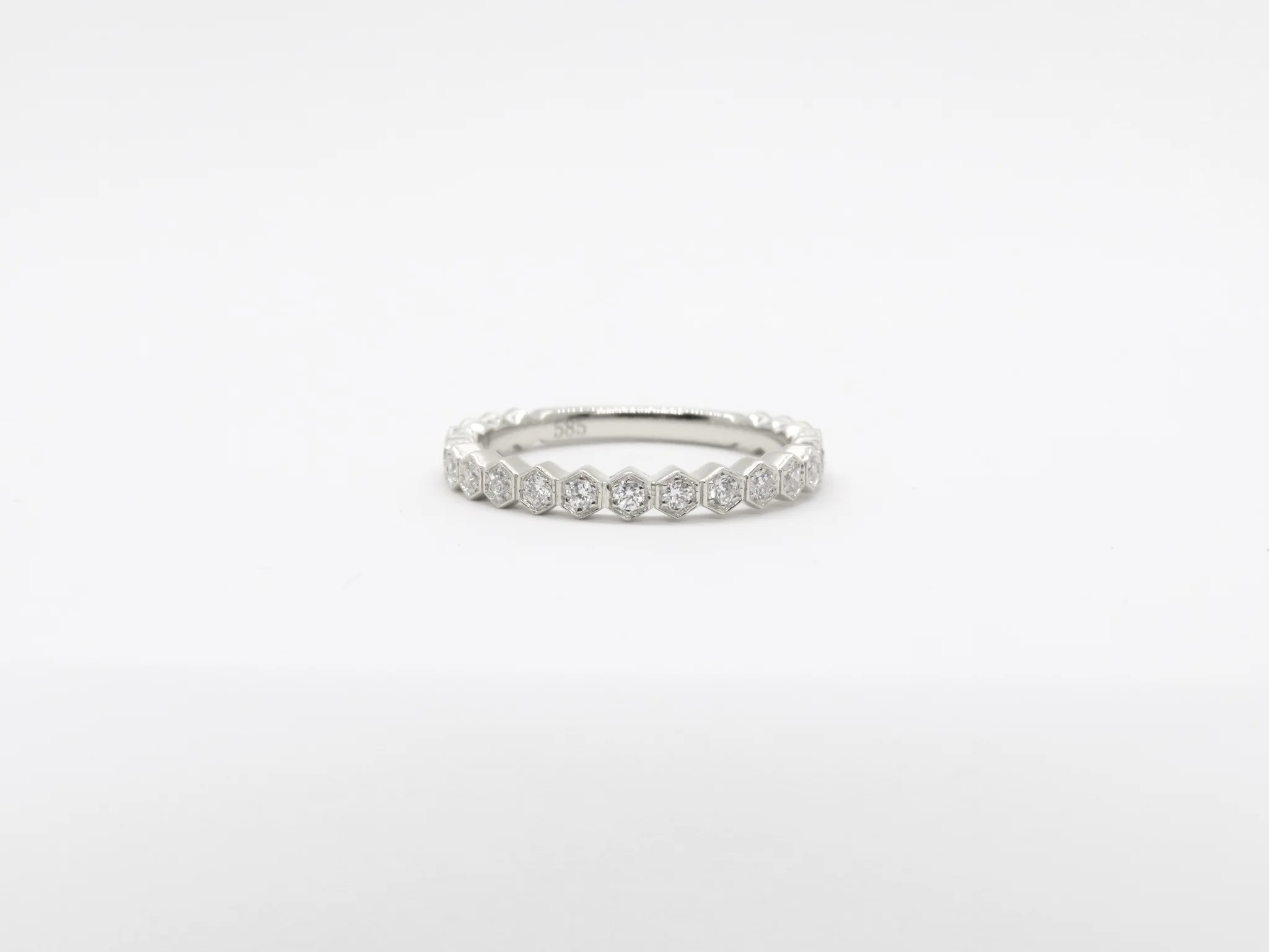 14k Yellow Gold Diamond Beehive Band - Image 5