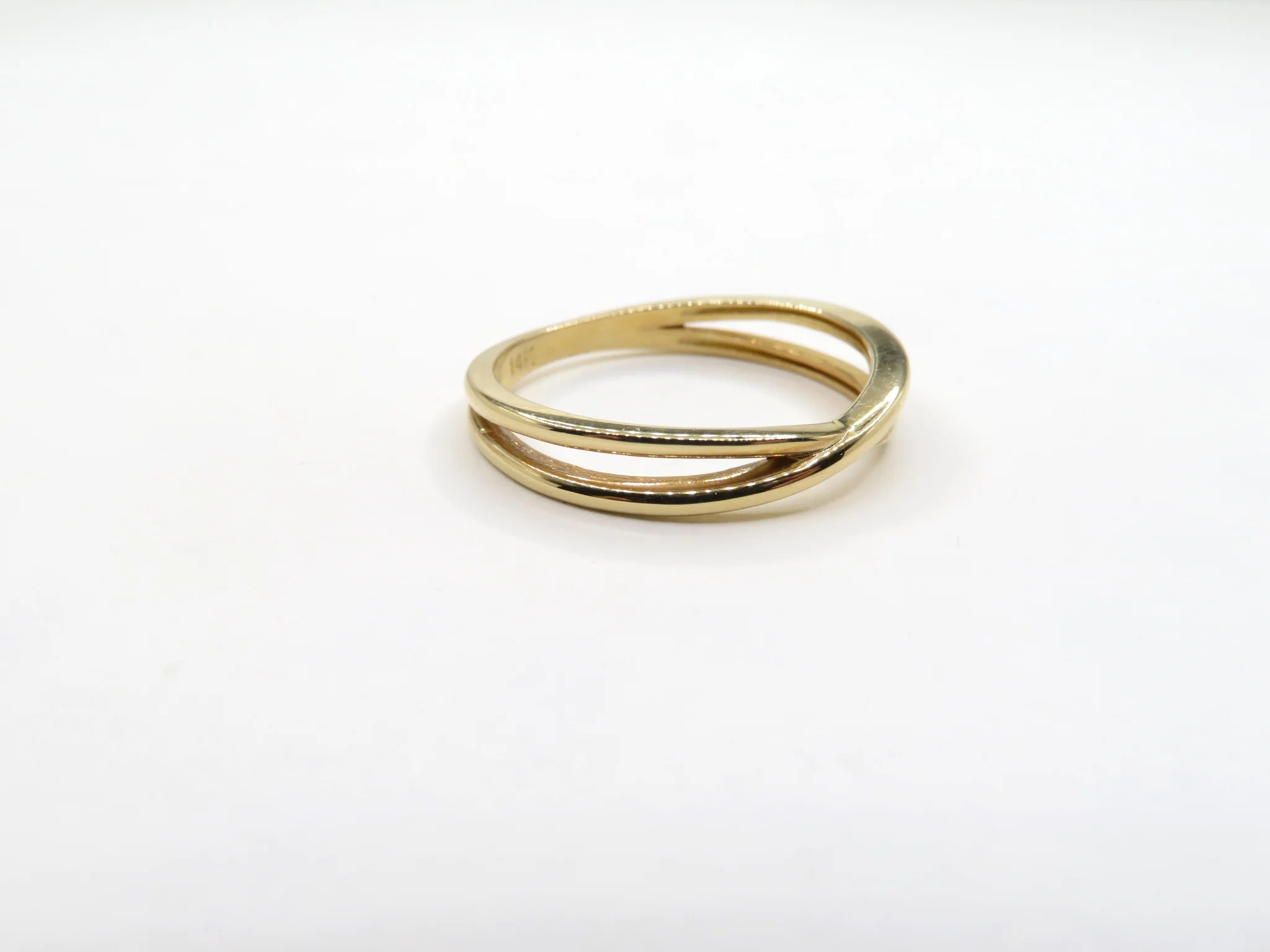 14k Yellow Gold Crossover Ring - Image 3