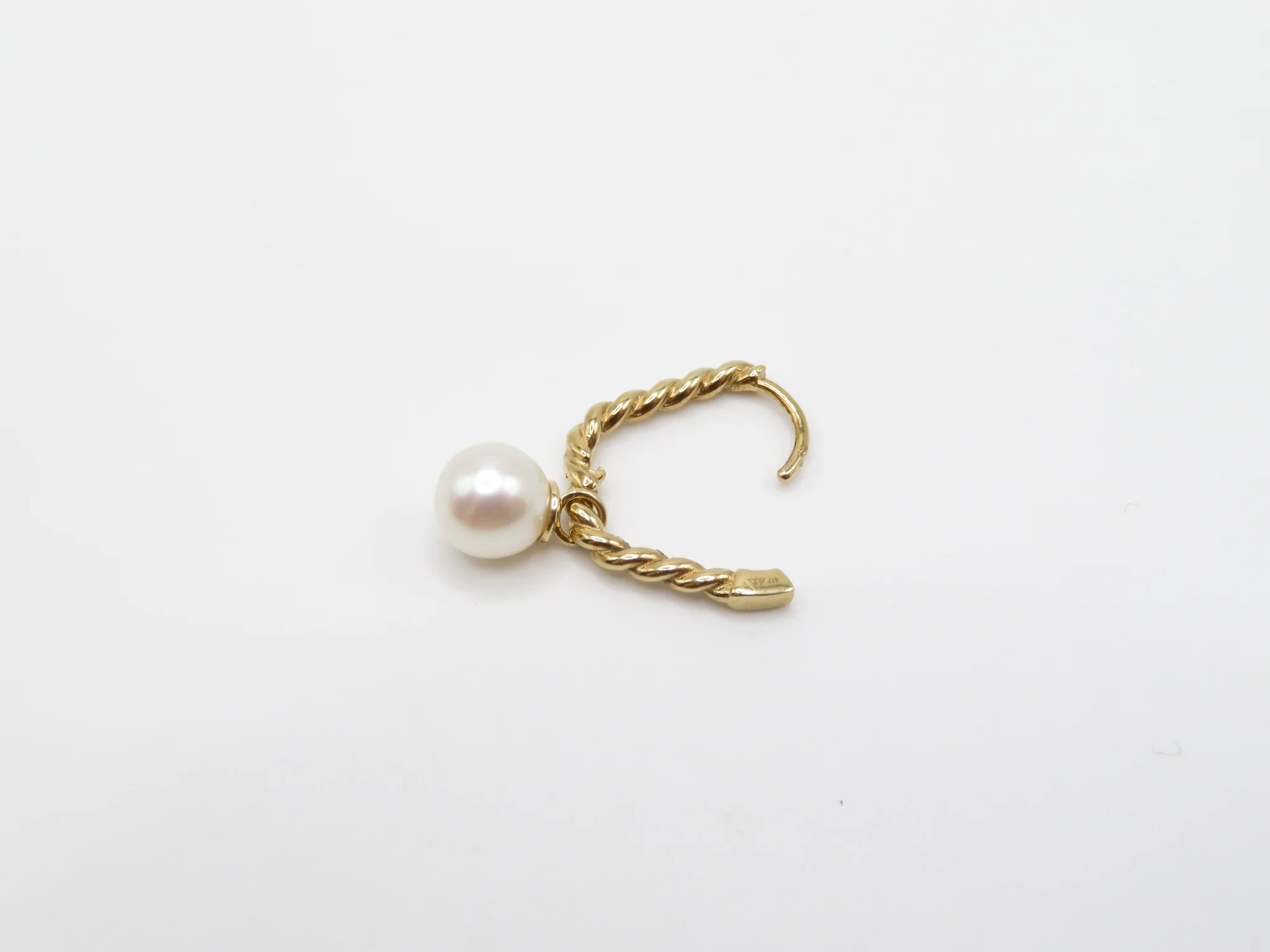 14k Yellow Gold Cultured Pearl Danglers - Image 10
