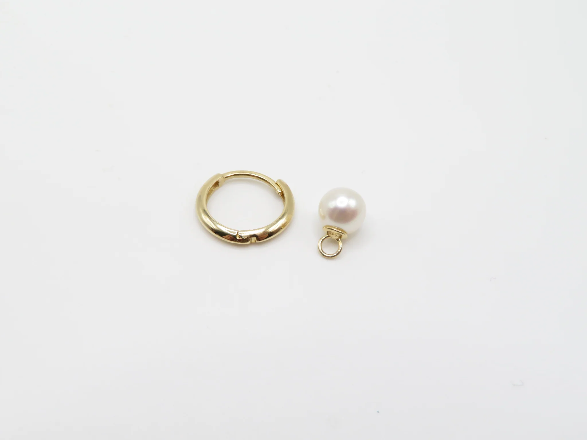 14k Yellow Gold Cultured Pearl Danglers - Image 14