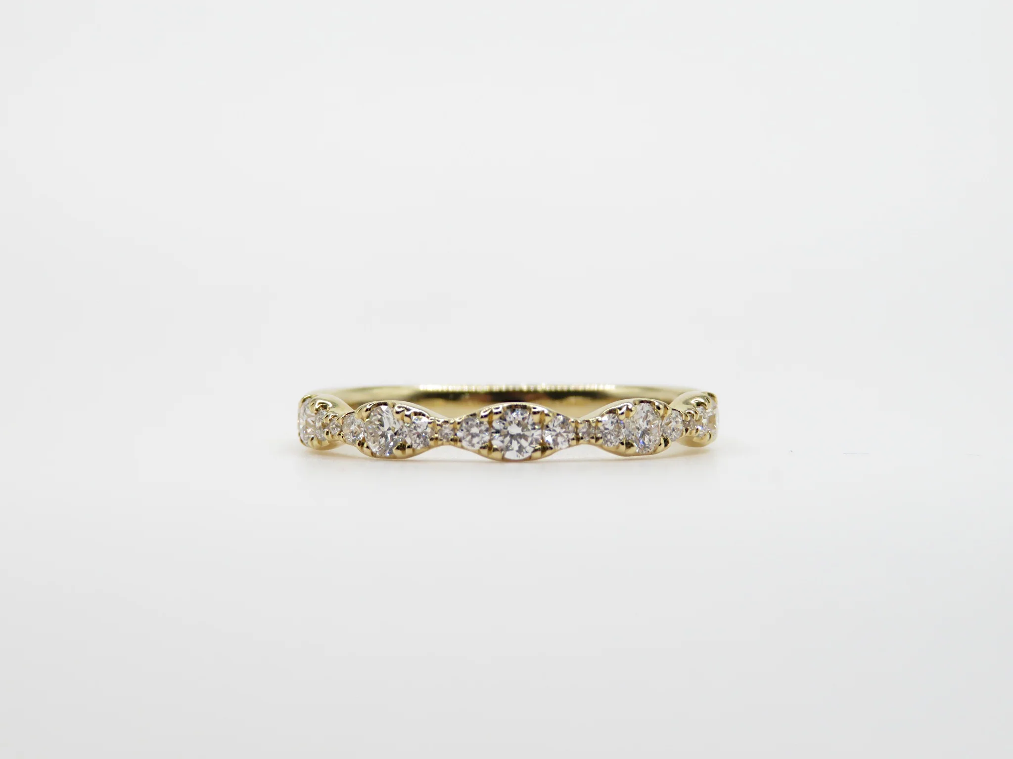 14k Diamond Pulse Band - Image 3