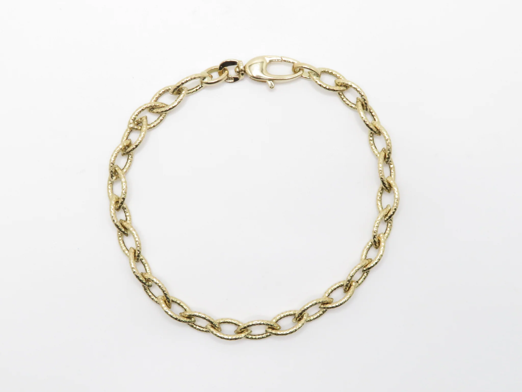 14k Yellow Gold Etched Marquise Link Bracelet - Image 3