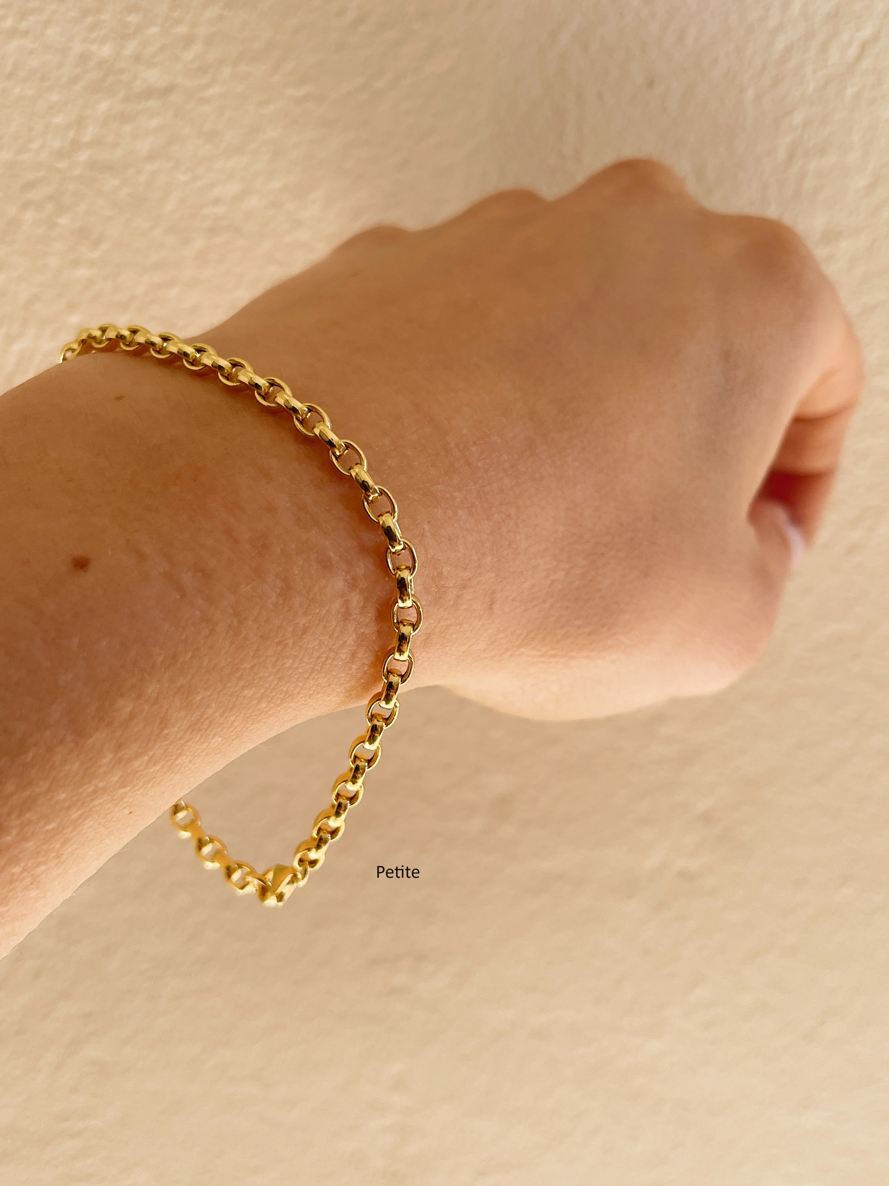 14k Yellow Gold Oval Cable Bracelet - Image 8