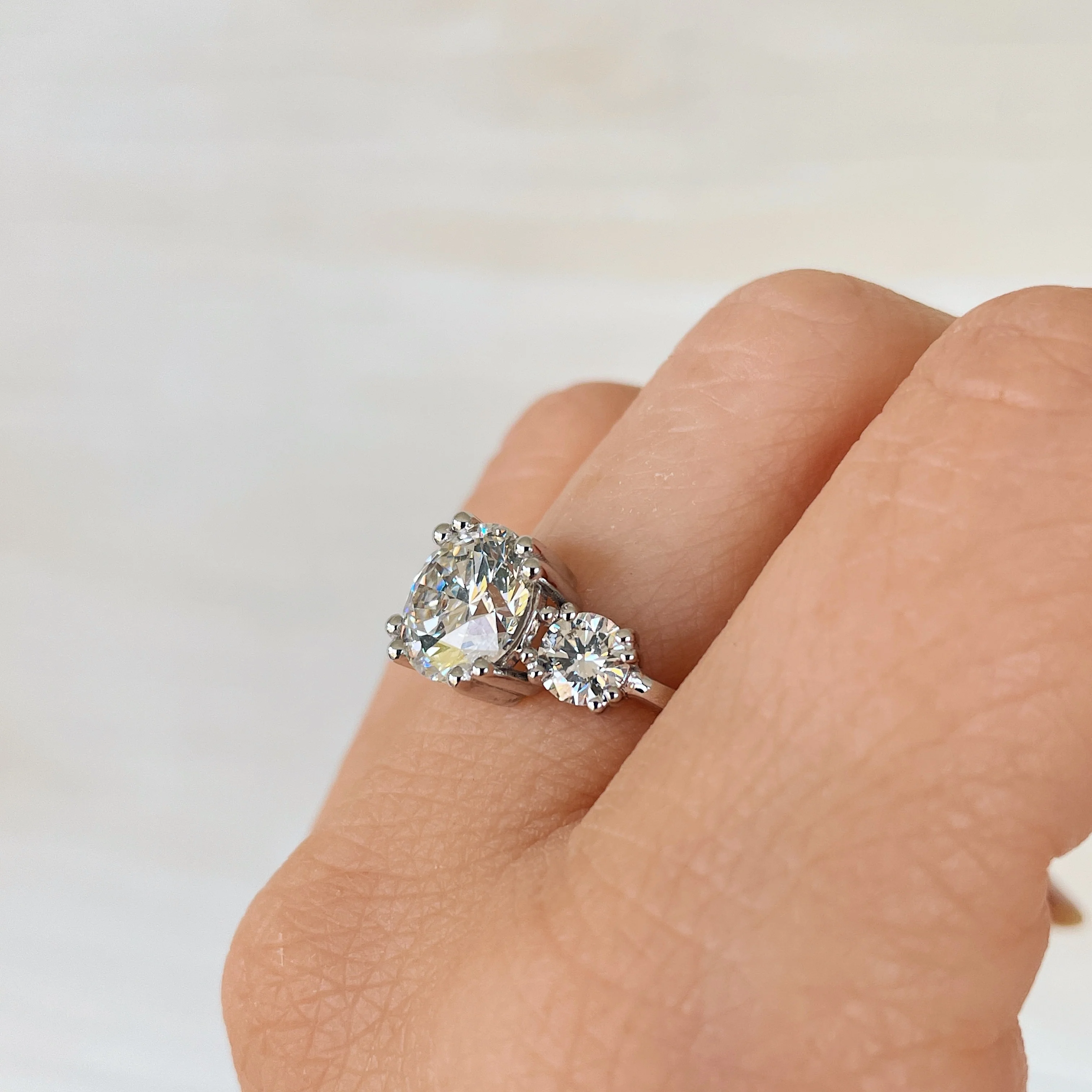 14k Past Present Future Double Prong Round LAB Ring - Image 3
