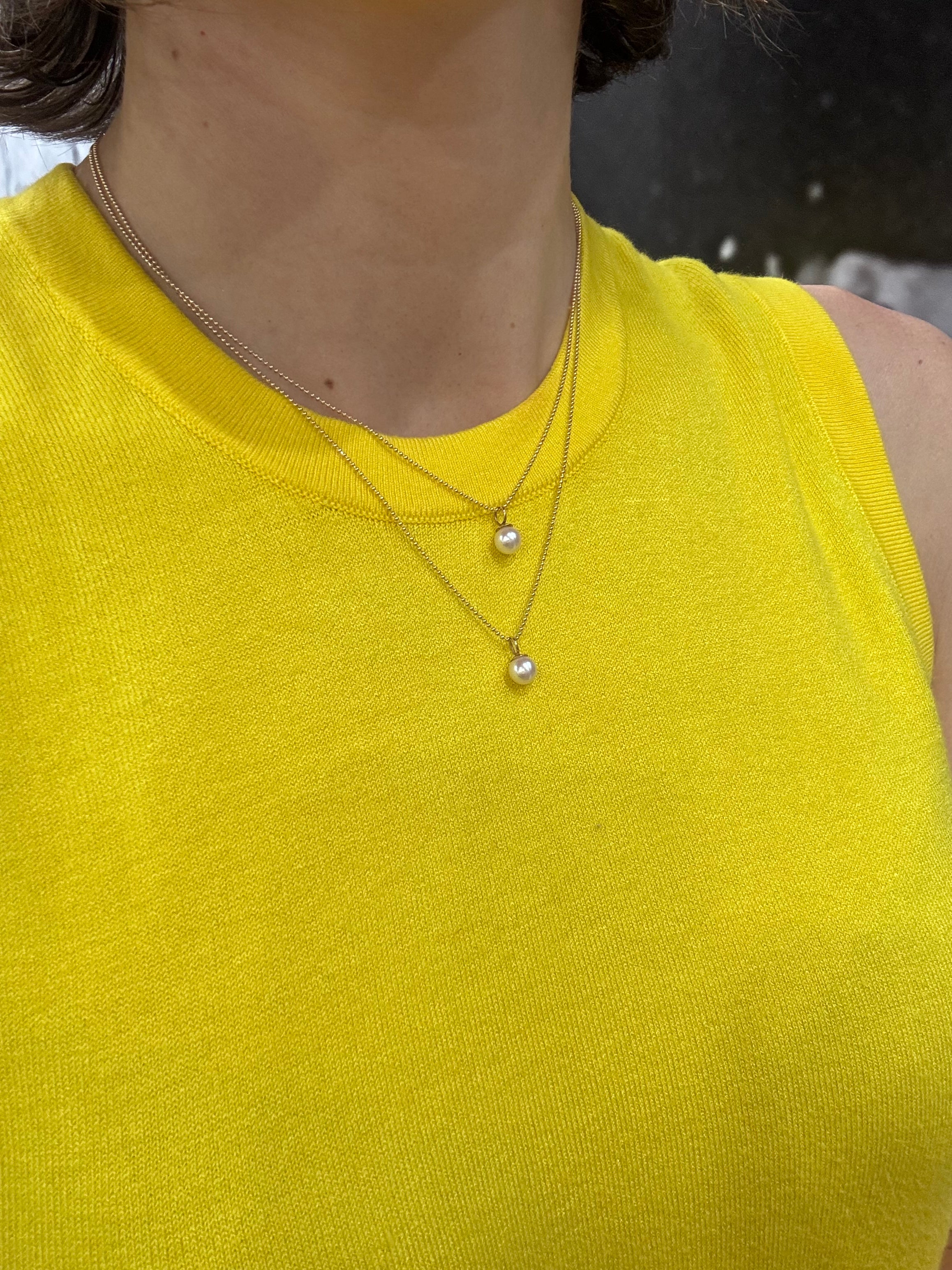 14k Yellow Gold Pearl Drop Tub Necklace - Image 2