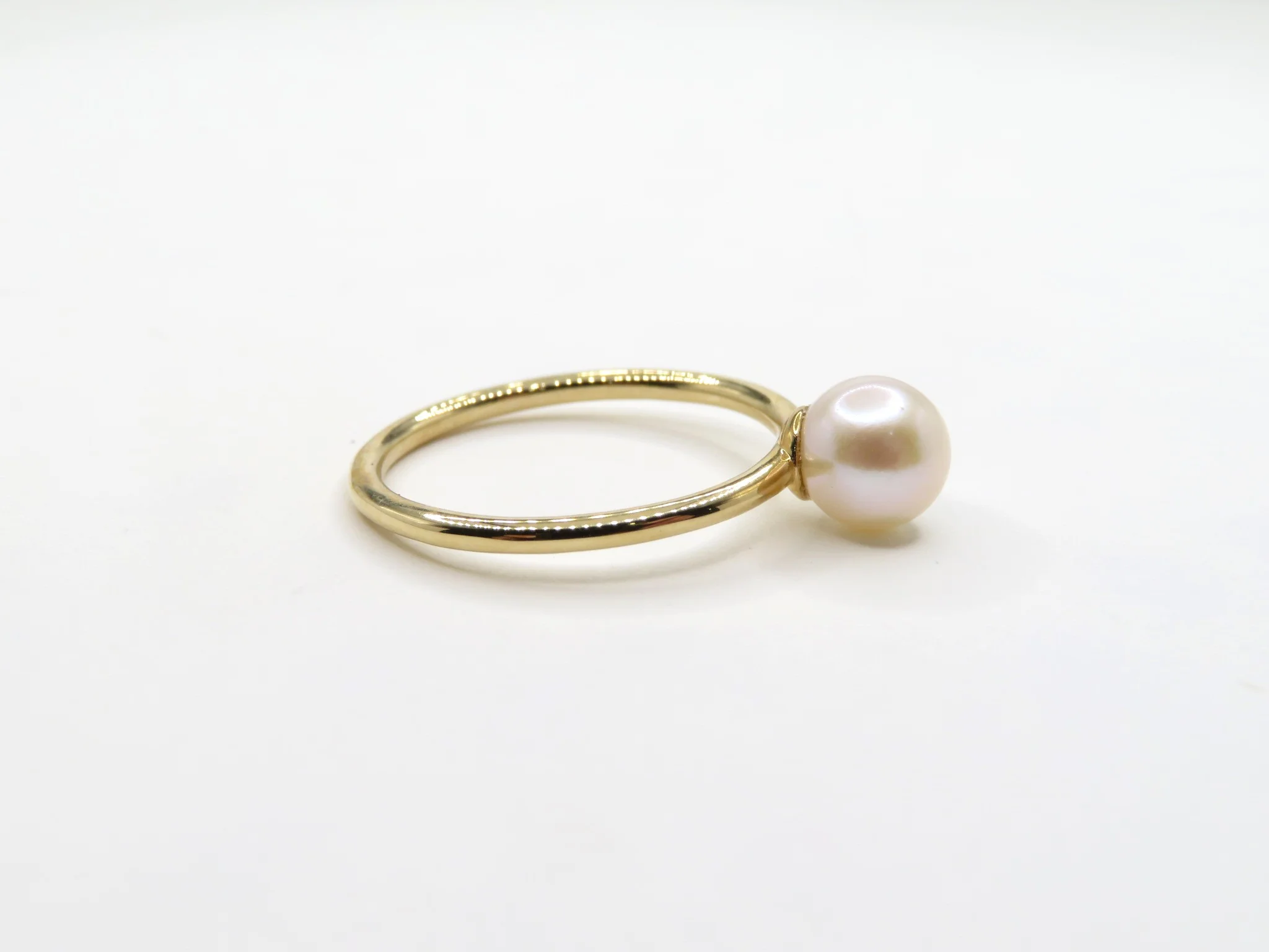 14k Yellow Gold Solitaire Pearl Ring - Image 3