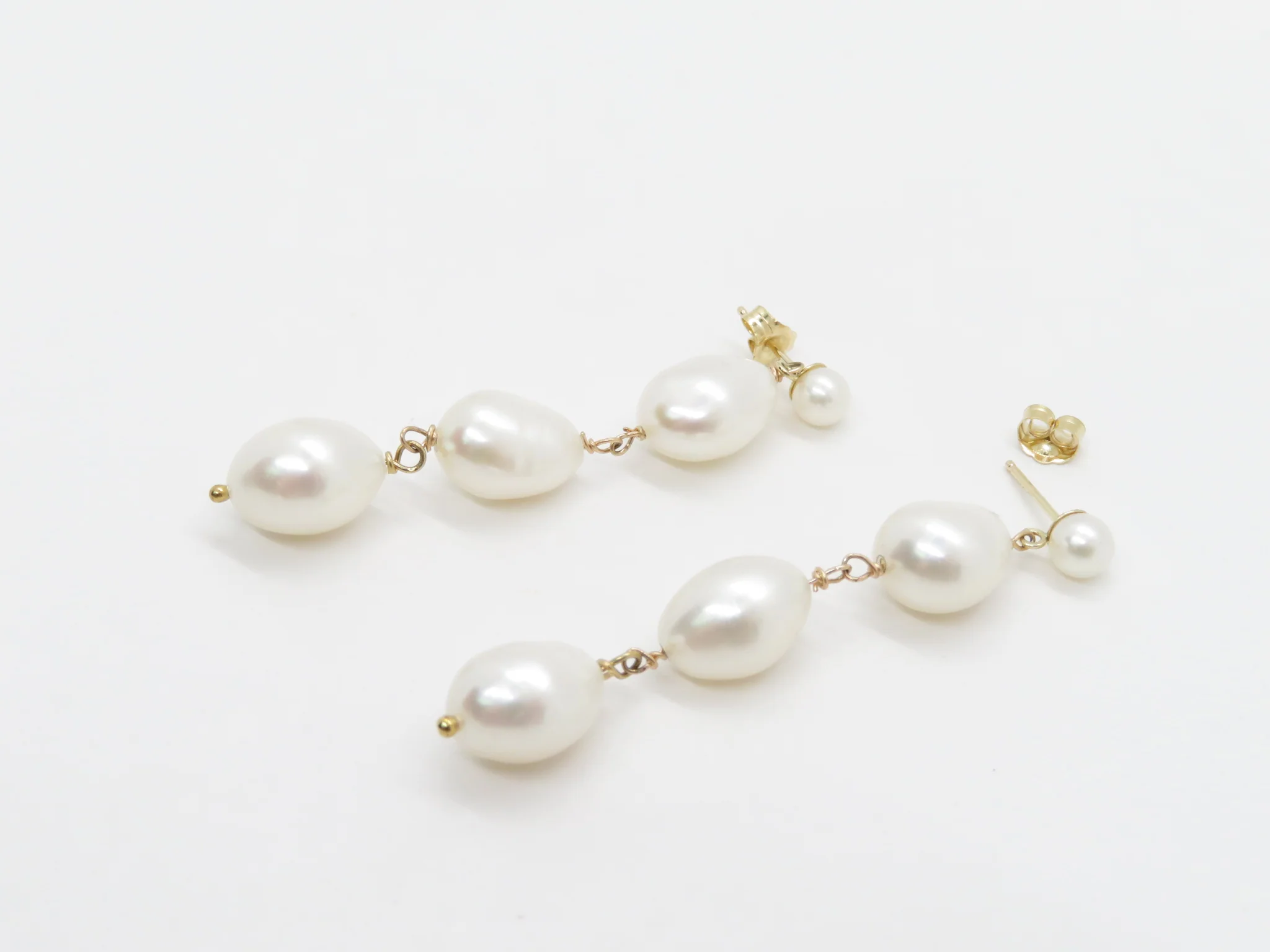 14k Yellow Gold Fresh Water Pearl Drop Earrings - Image 3