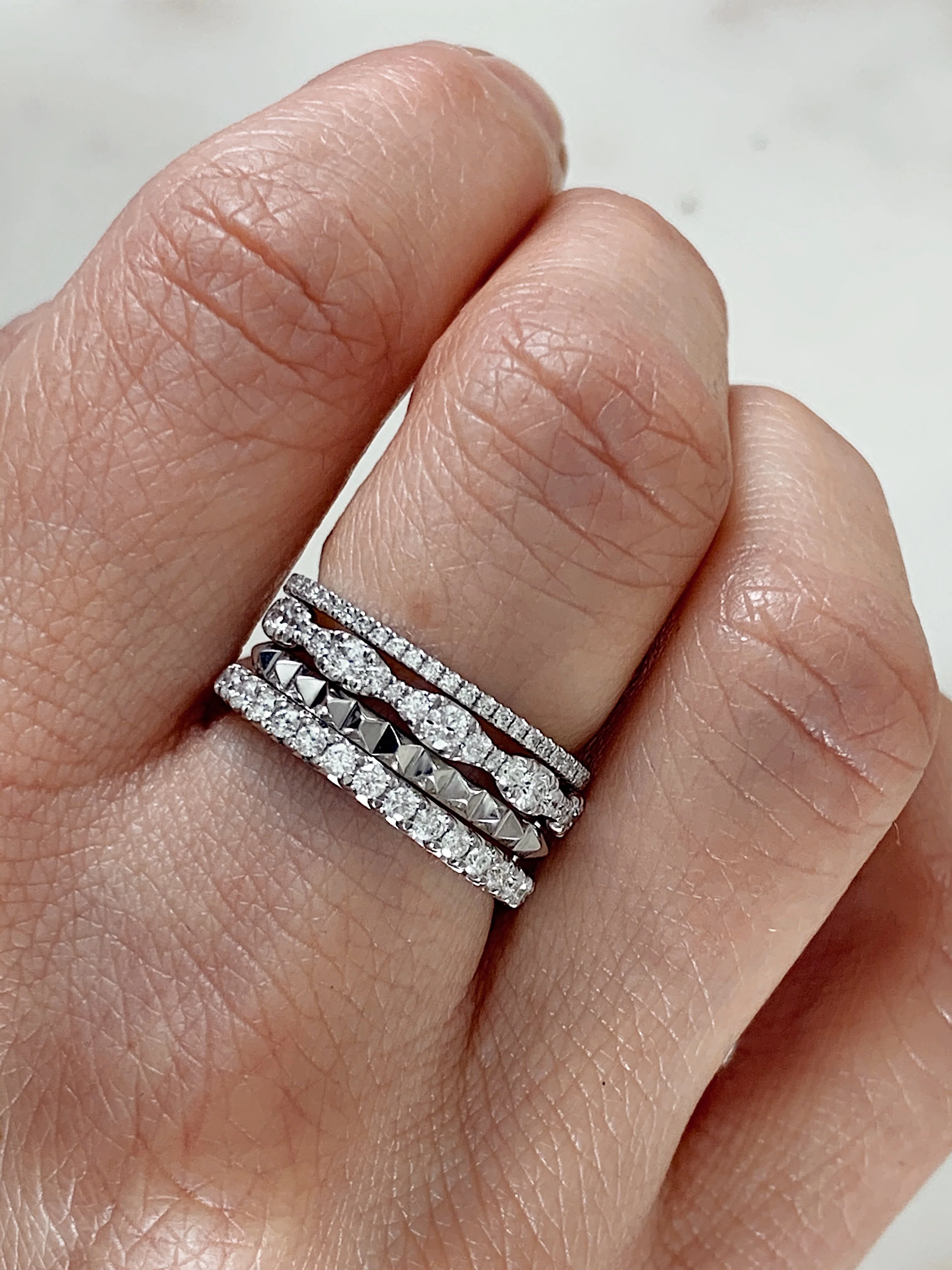 14k Diamond Fish Tail Band - Image 5