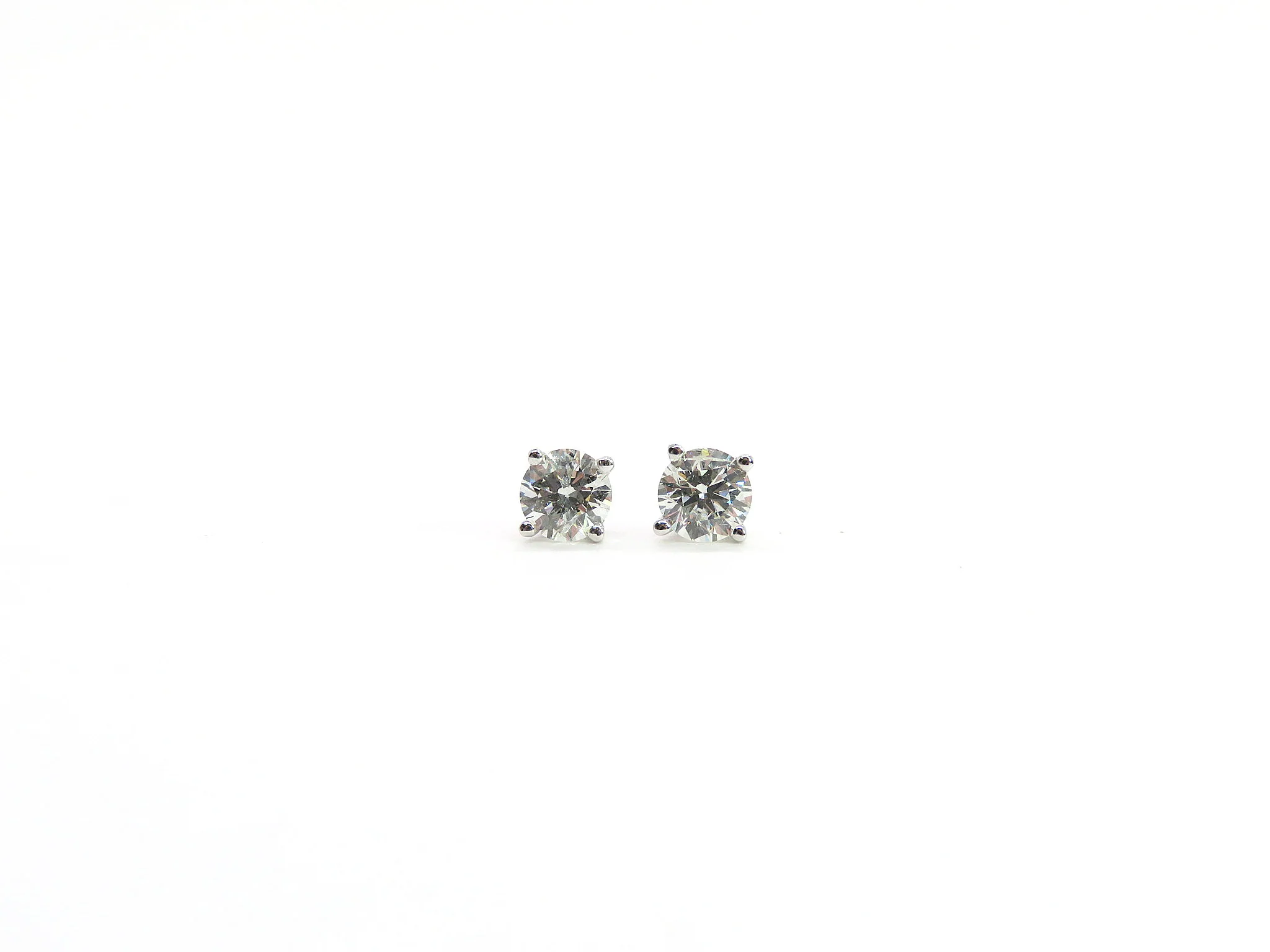 14k White Gold Natural Diamond Studs - Image 10