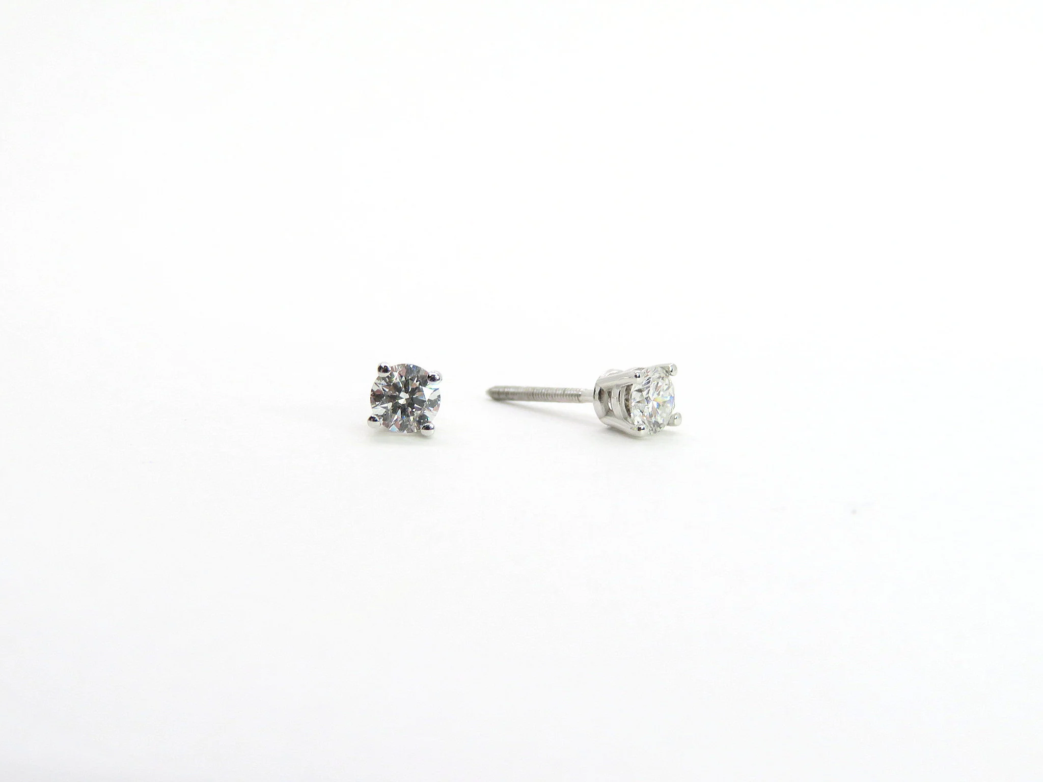 14k White Gold Natural Diamond Studs - Image 14