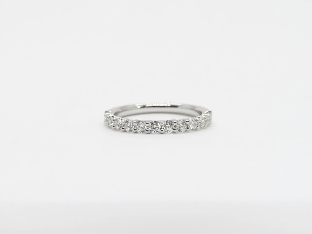 14k White Gold Scallop Diamond Band