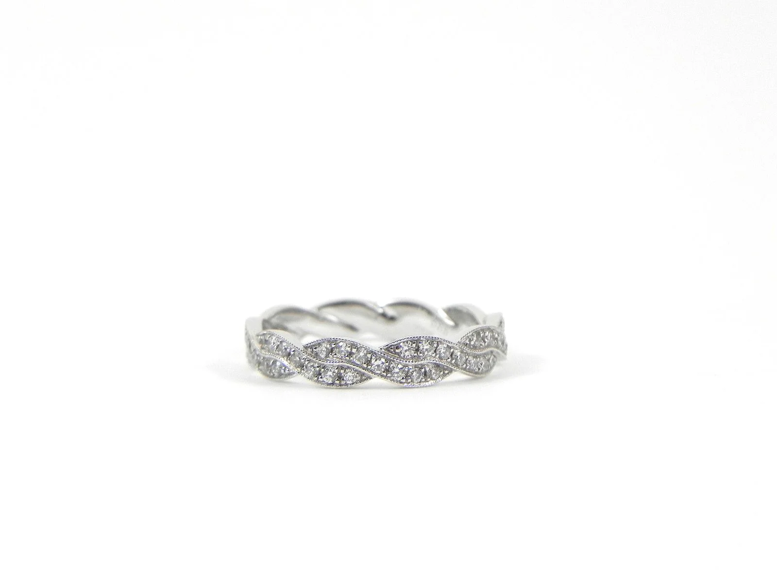 14k White Gold Diamond Twist Band