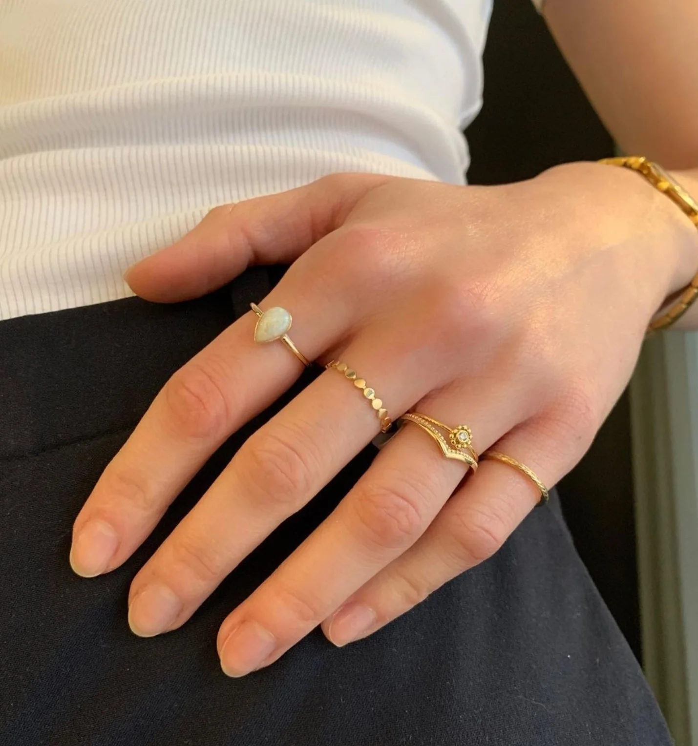 14k Yellow Gold Roundels Band - Image 4