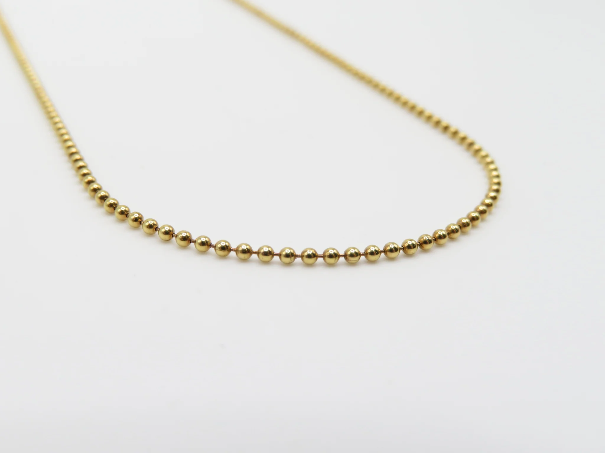 14k Yellow Gold Petite Tub Necklace - Image 5